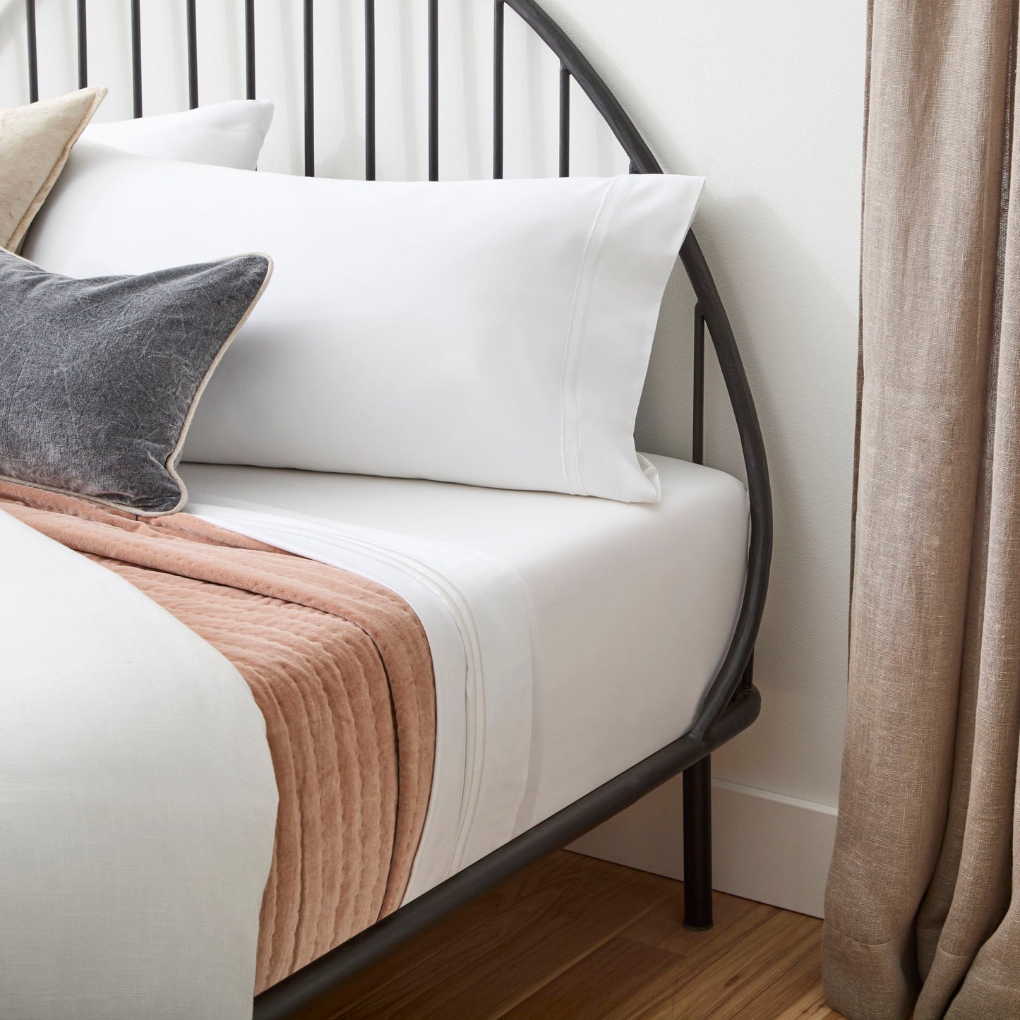 Heath - Bed