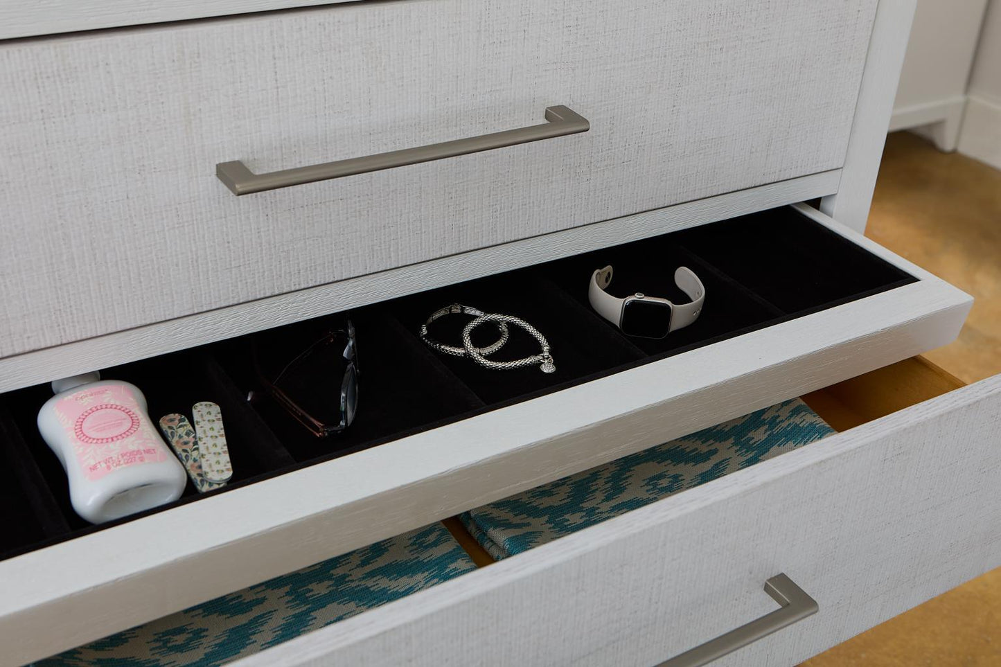 Staycation - Drawer Chest 5 Drawers