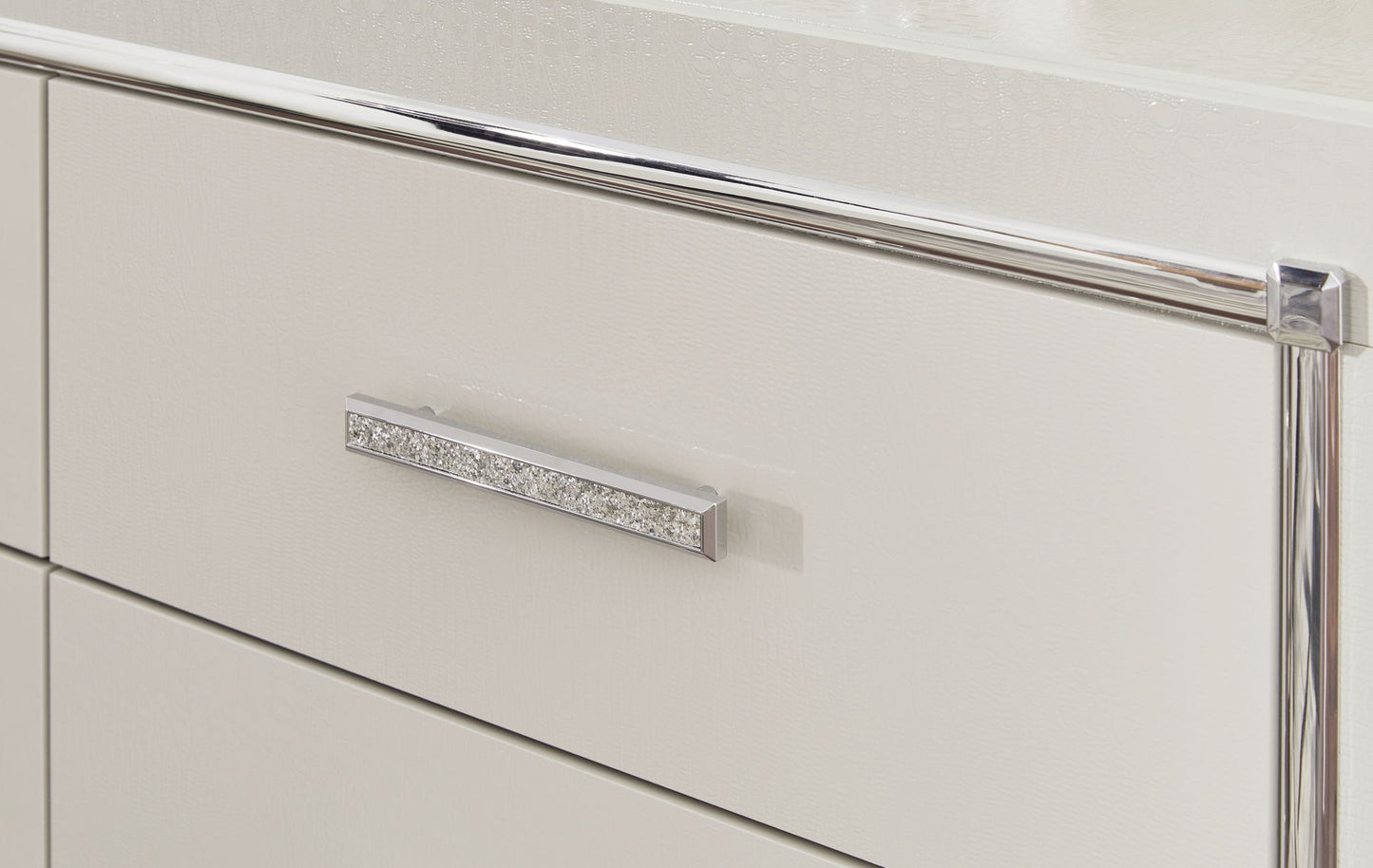 Zyniden - Dresser And Mirror - Silver