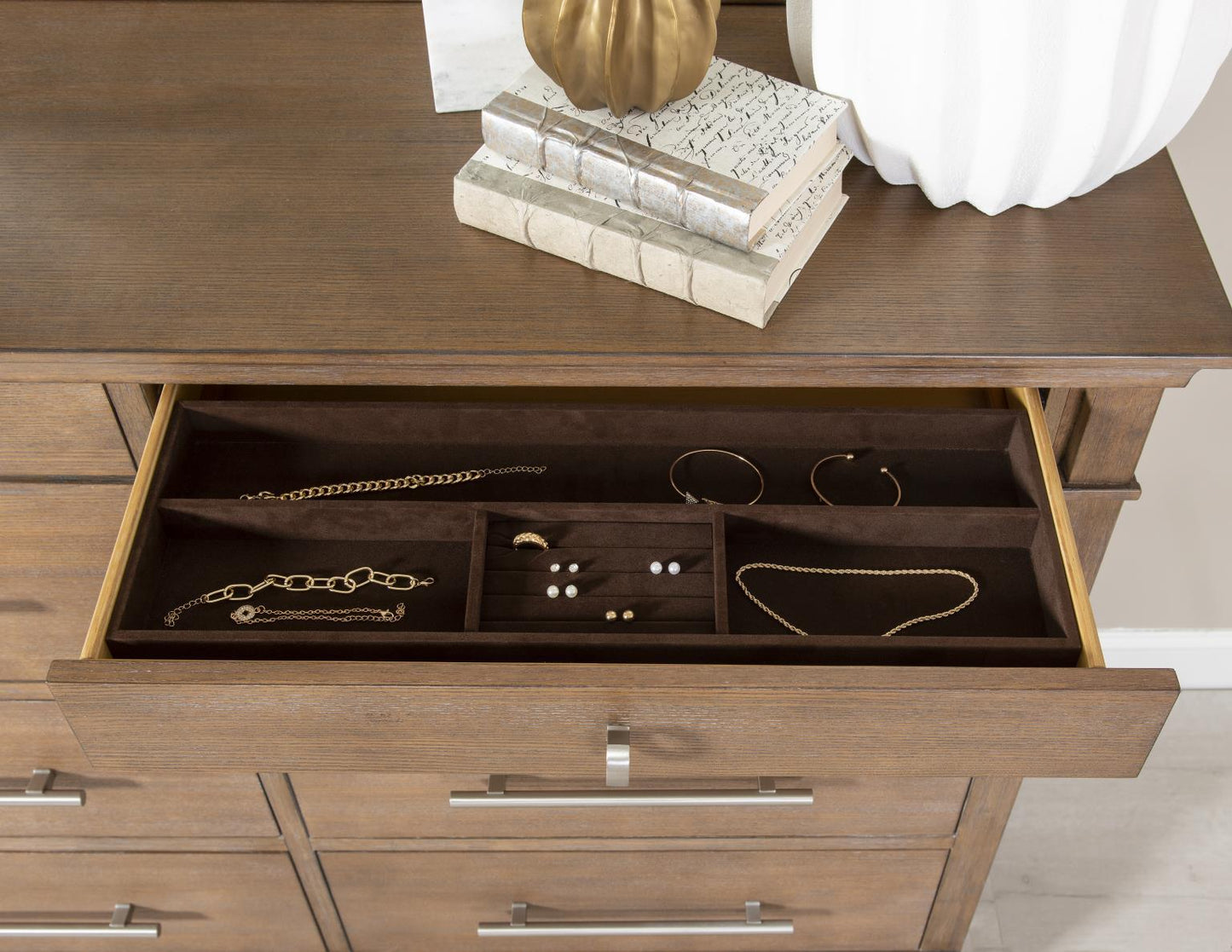 Harmony - Dresser