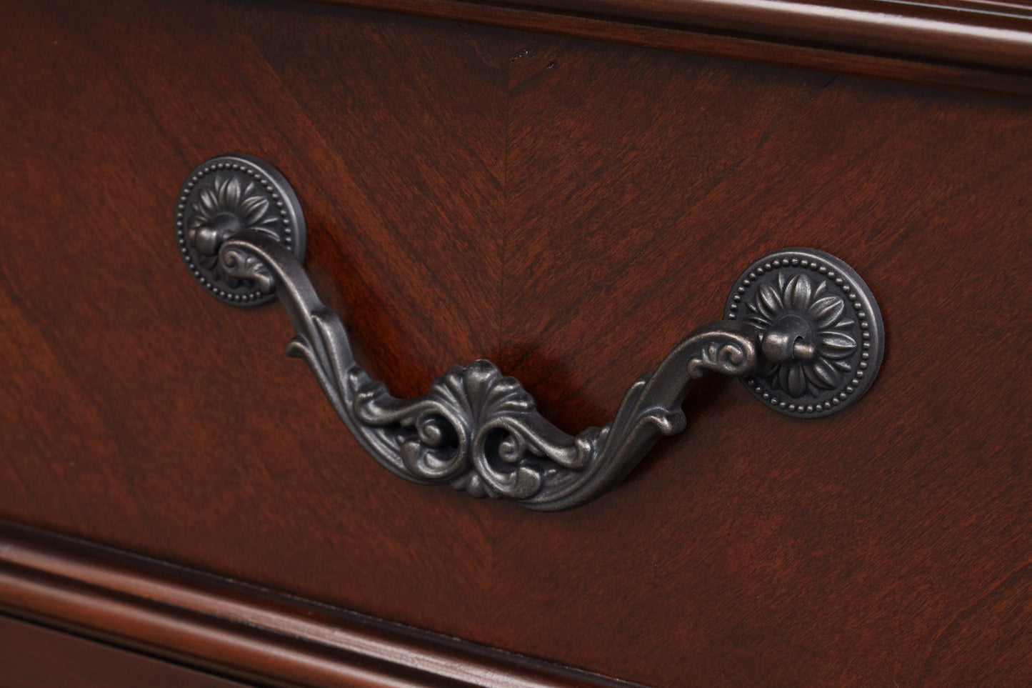 Lyndon - 6 Drawer Chest - Cherry