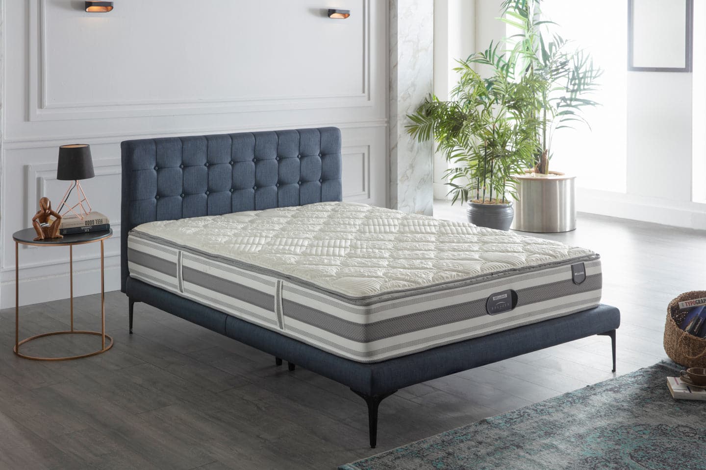 Upholstered Platform Bed