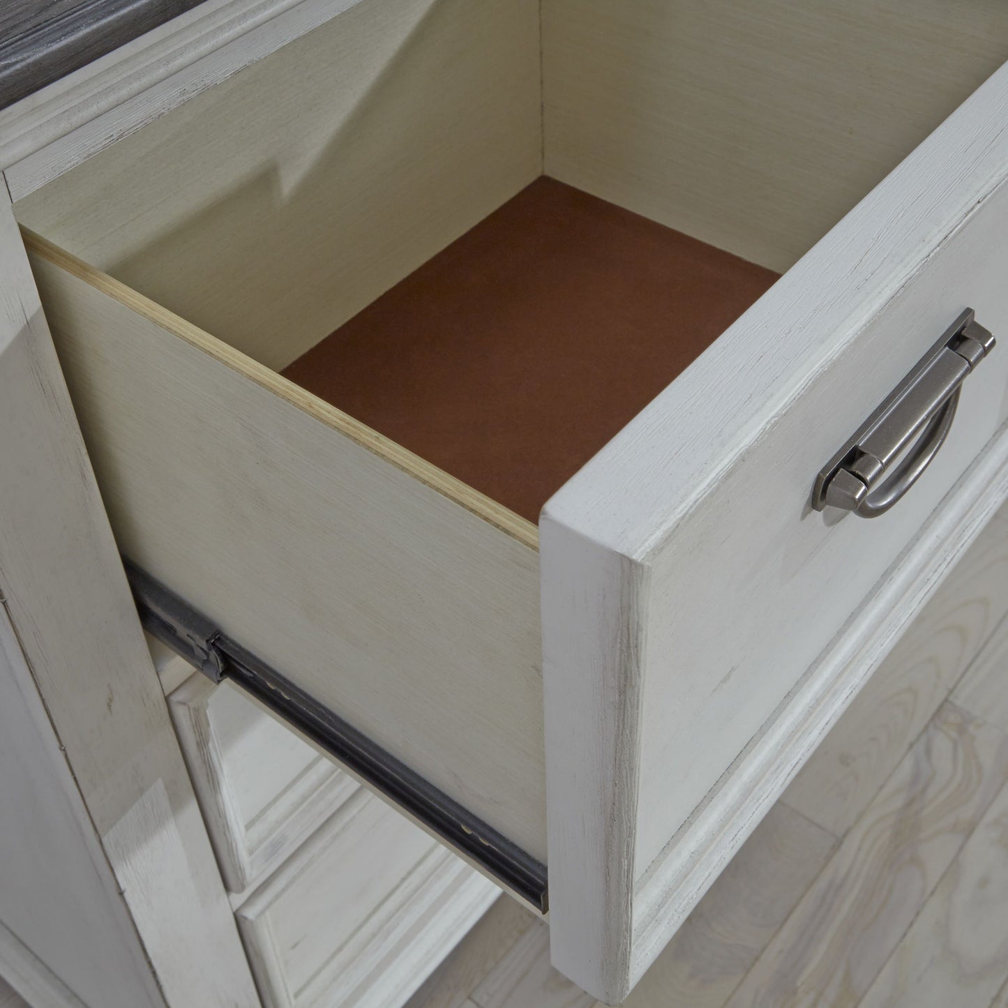 Allyson Park - Bedroom Set