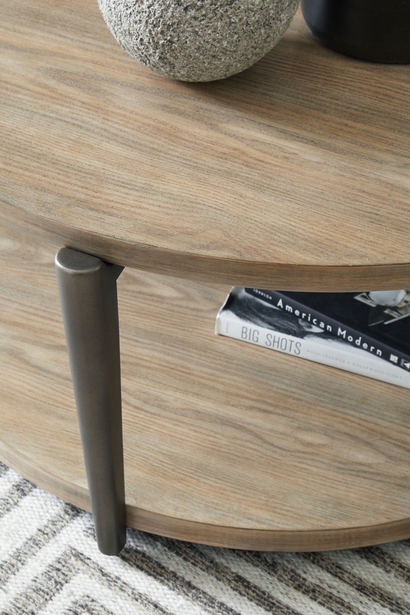 Dyonton - Round Cocktail Table - Light Grayish Brown