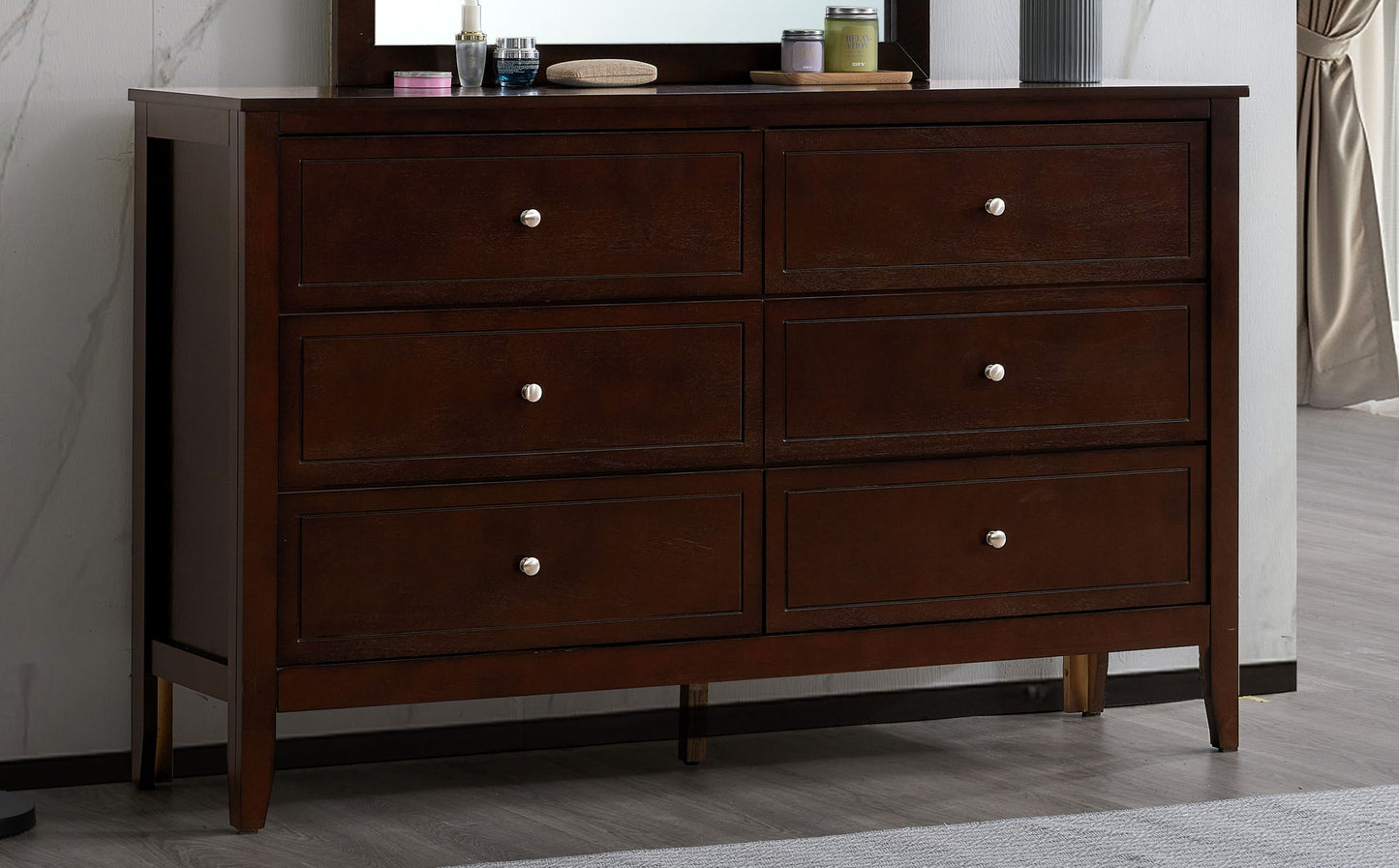 Daniel - Dresser
