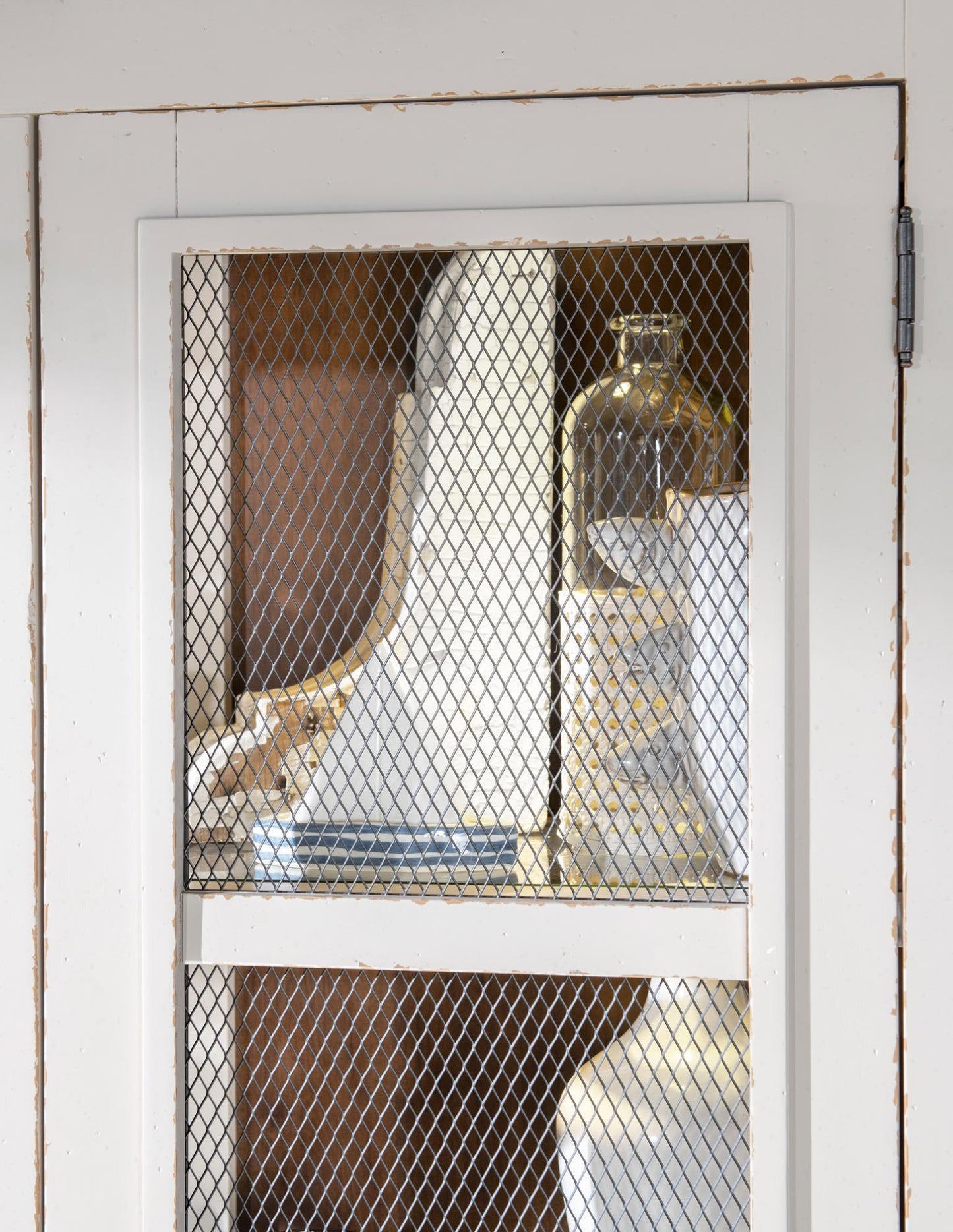 Lake House - Display Cabinet - Sailcloth And Pinecone