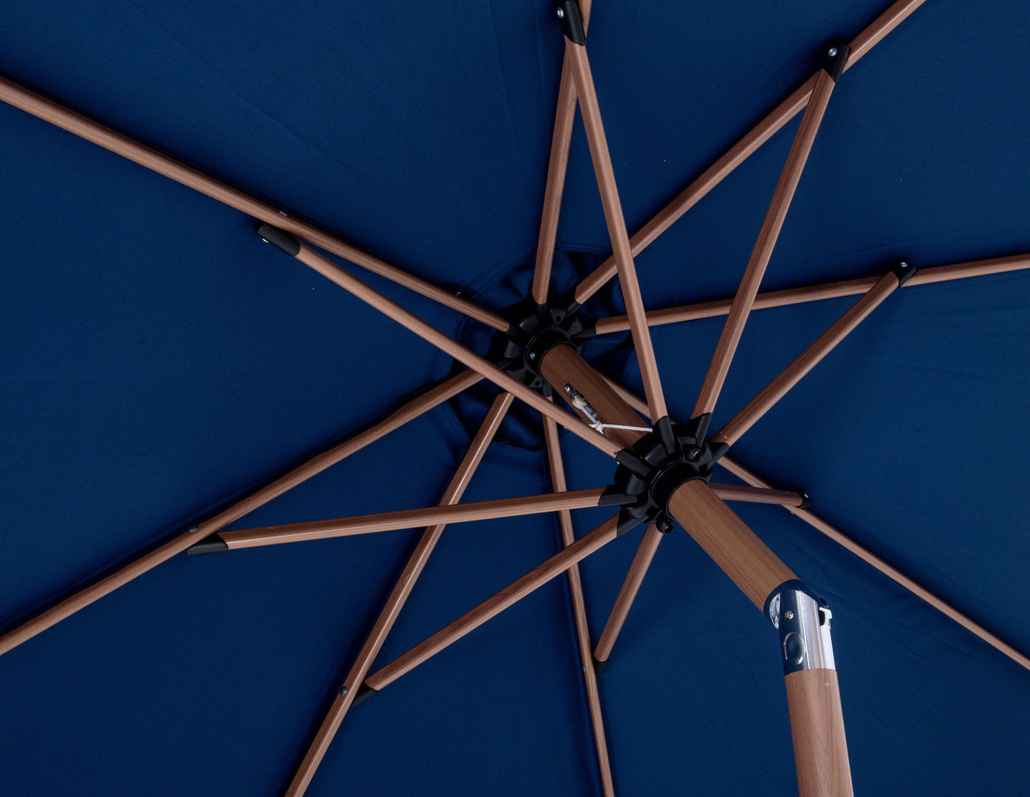 Amalfi - Aluminum Patio Umbrella - Black Base / Light Brown Pole