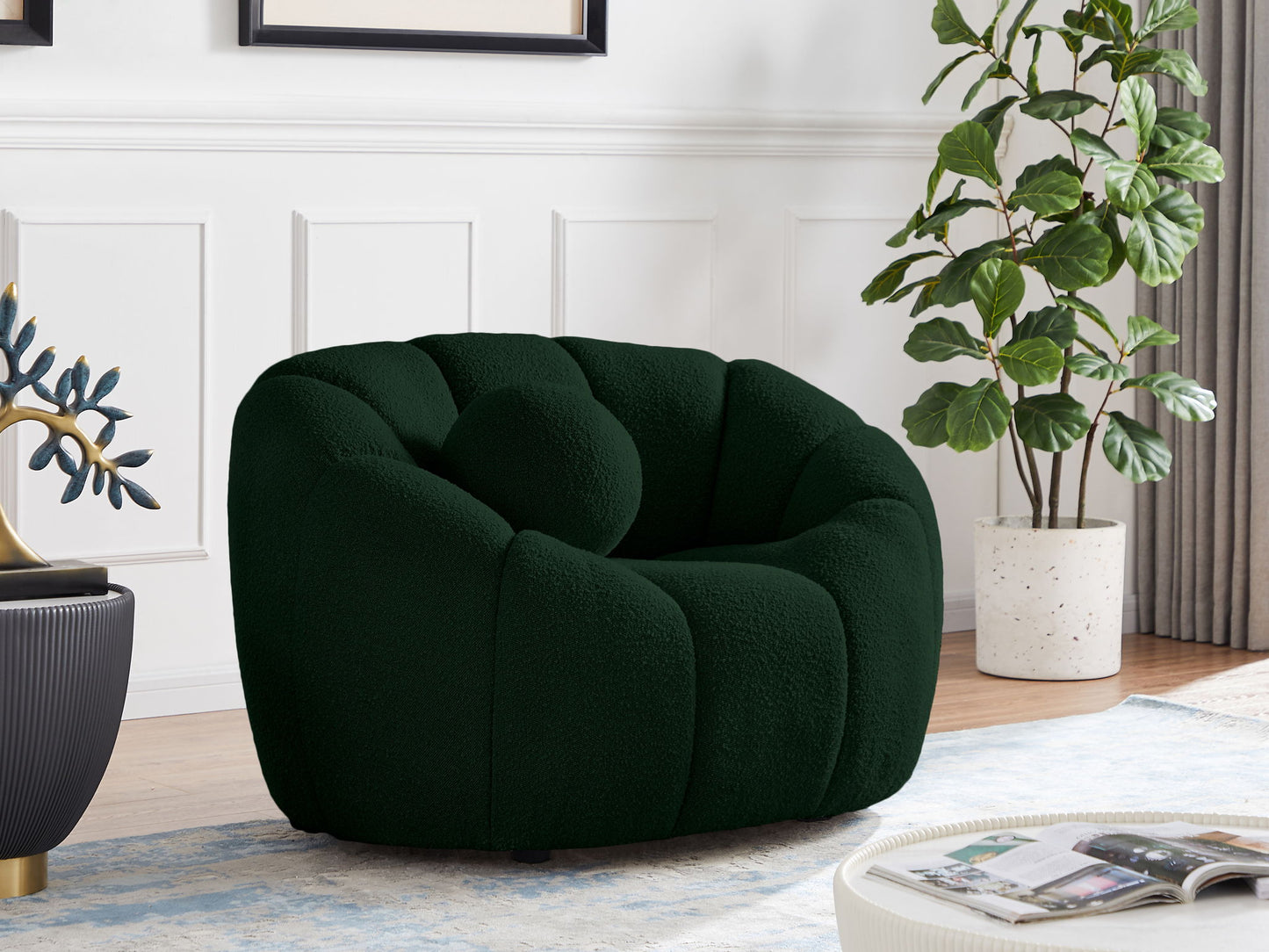 Elijah - Boucle Chair