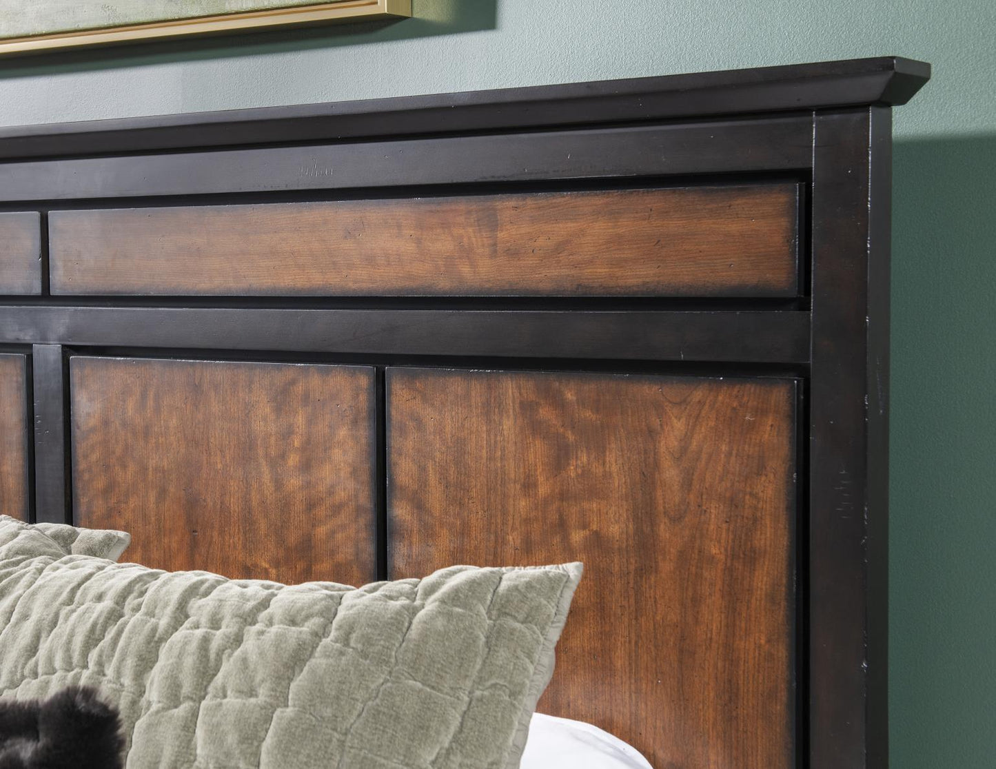 Fenmore - Complete Panel Bed With Storage Bench