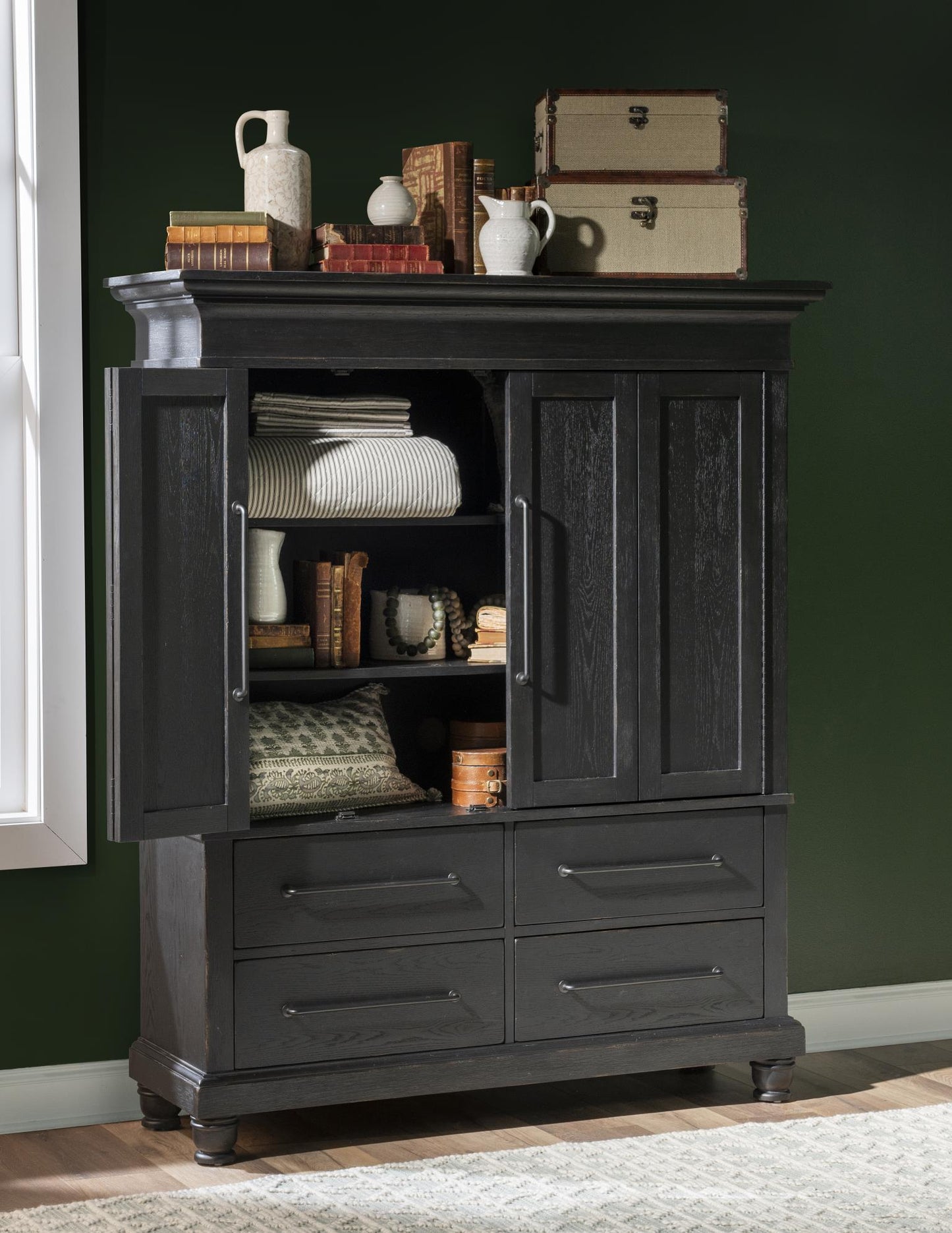 Vintage Market - Armoire