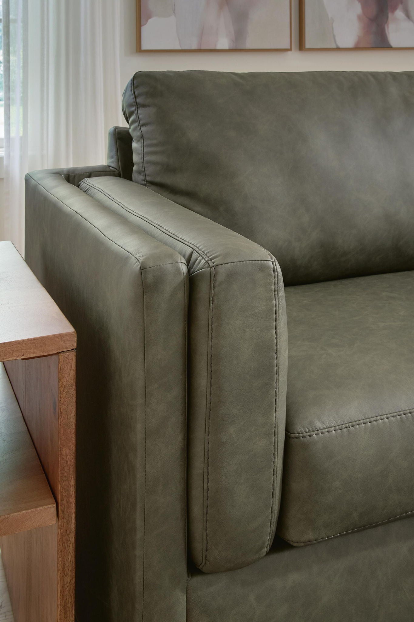 Hollis Studio - Sofa - Grove