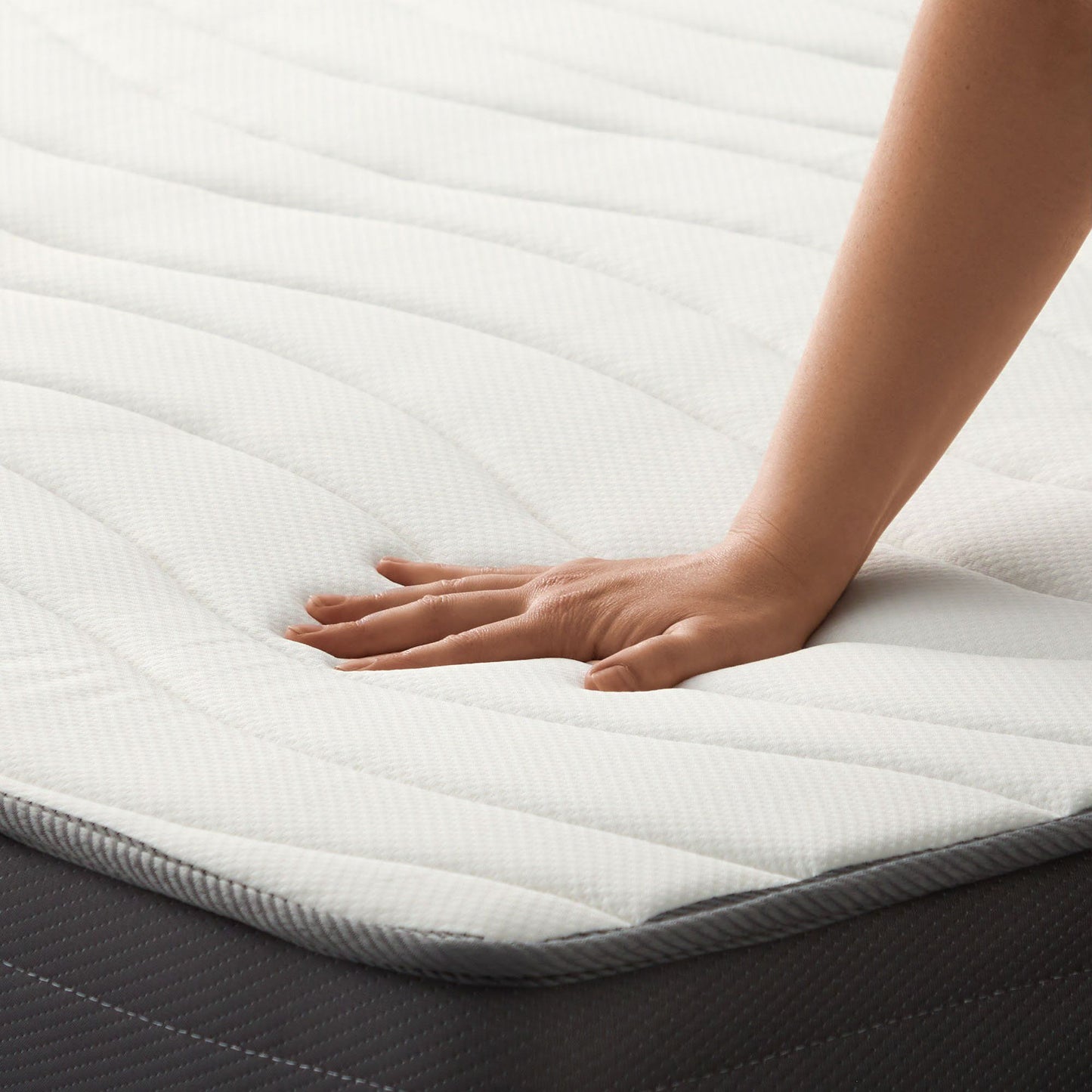 Malouf - 8" Gel Memory Foam Hybrid Mattress