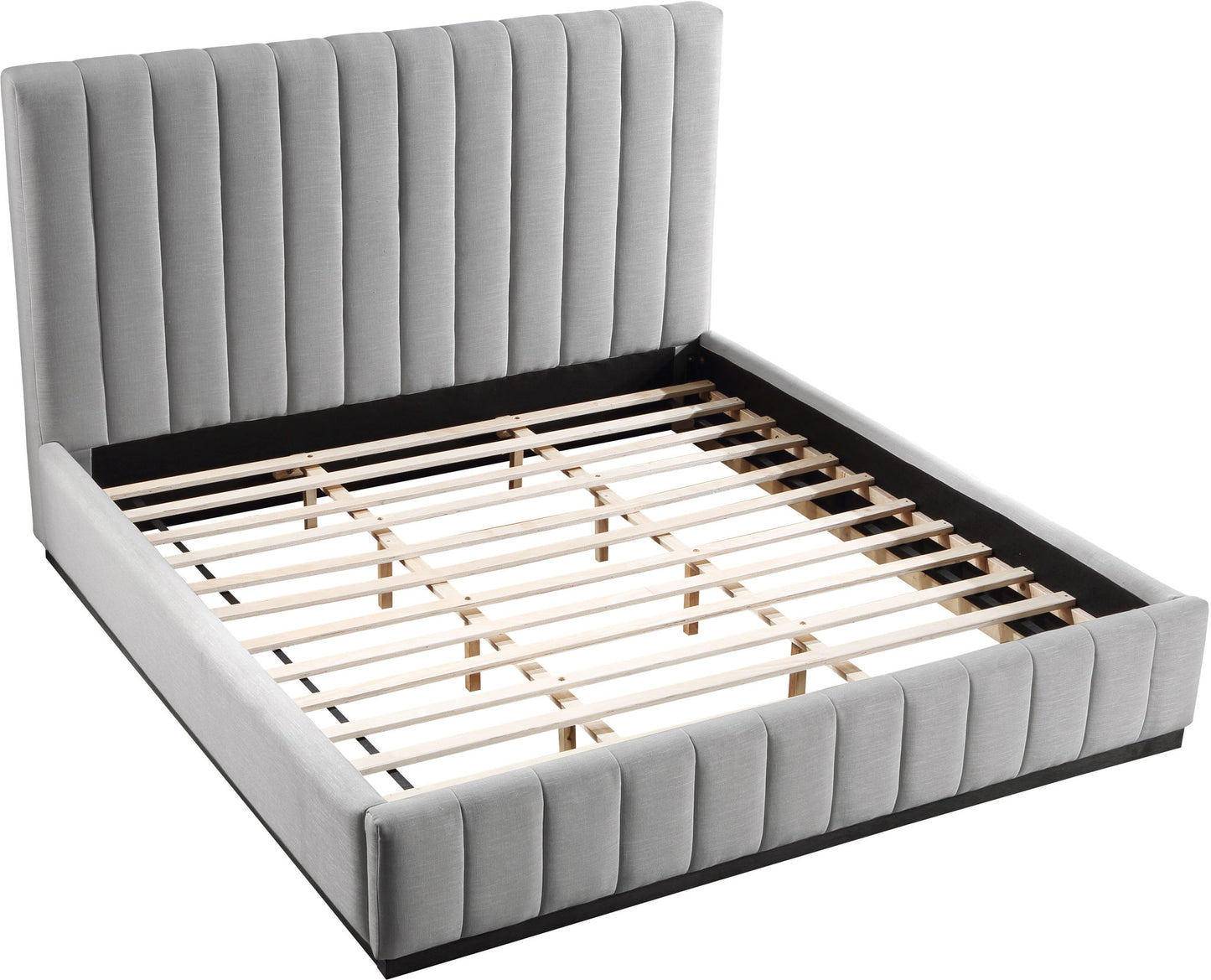 Lucia - Bed