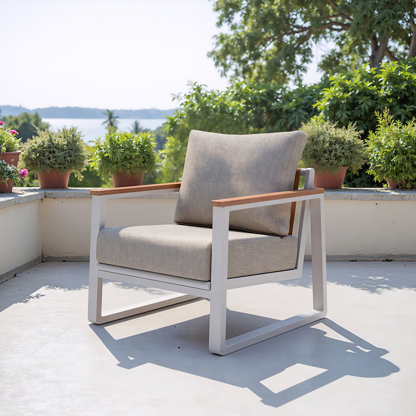 Welt - Outdoor Armchair - Taupe / White