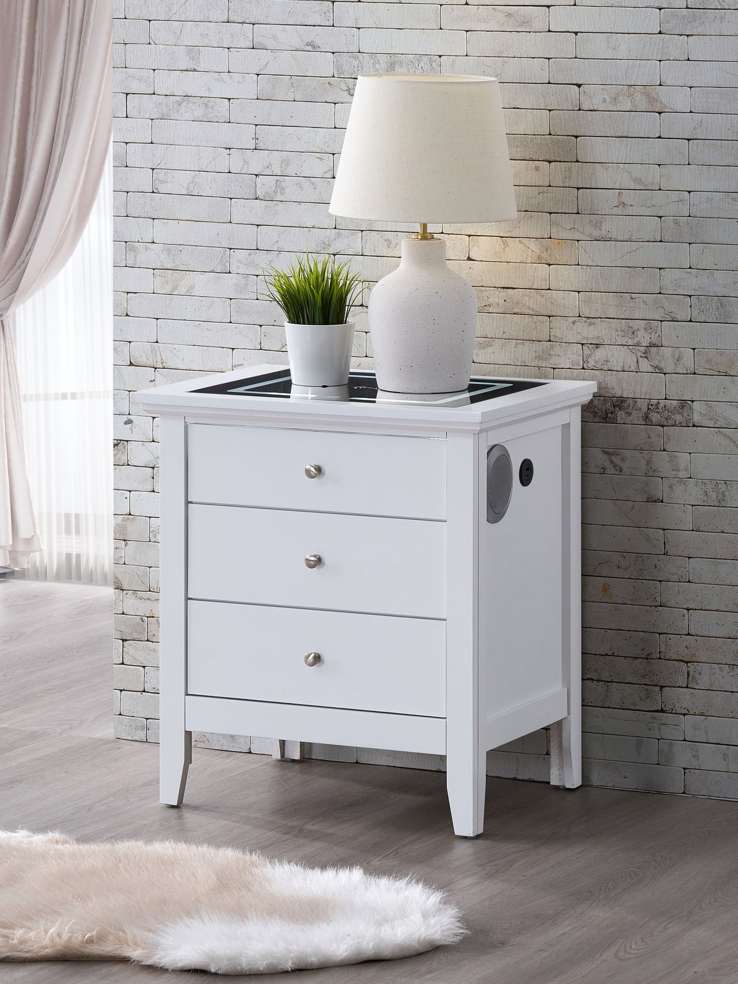 Glory Furniture - Hammond - 3 Drawer Nightstand