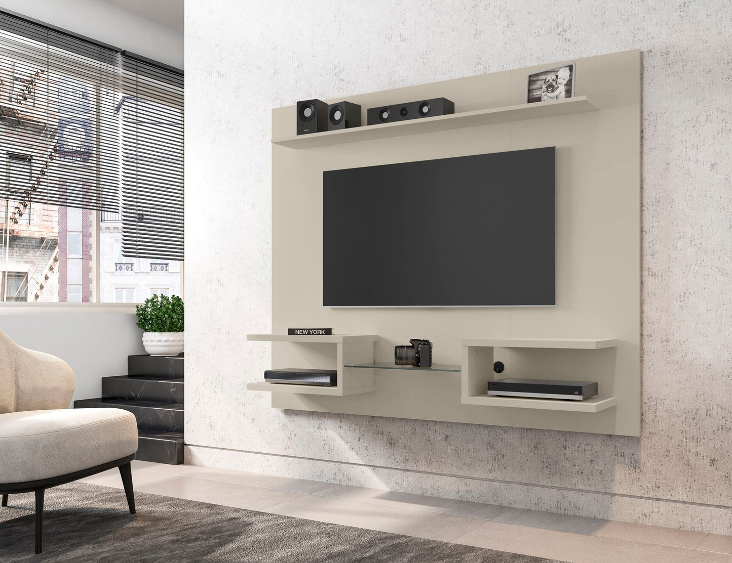 Manhattan Plaza - TV Panel