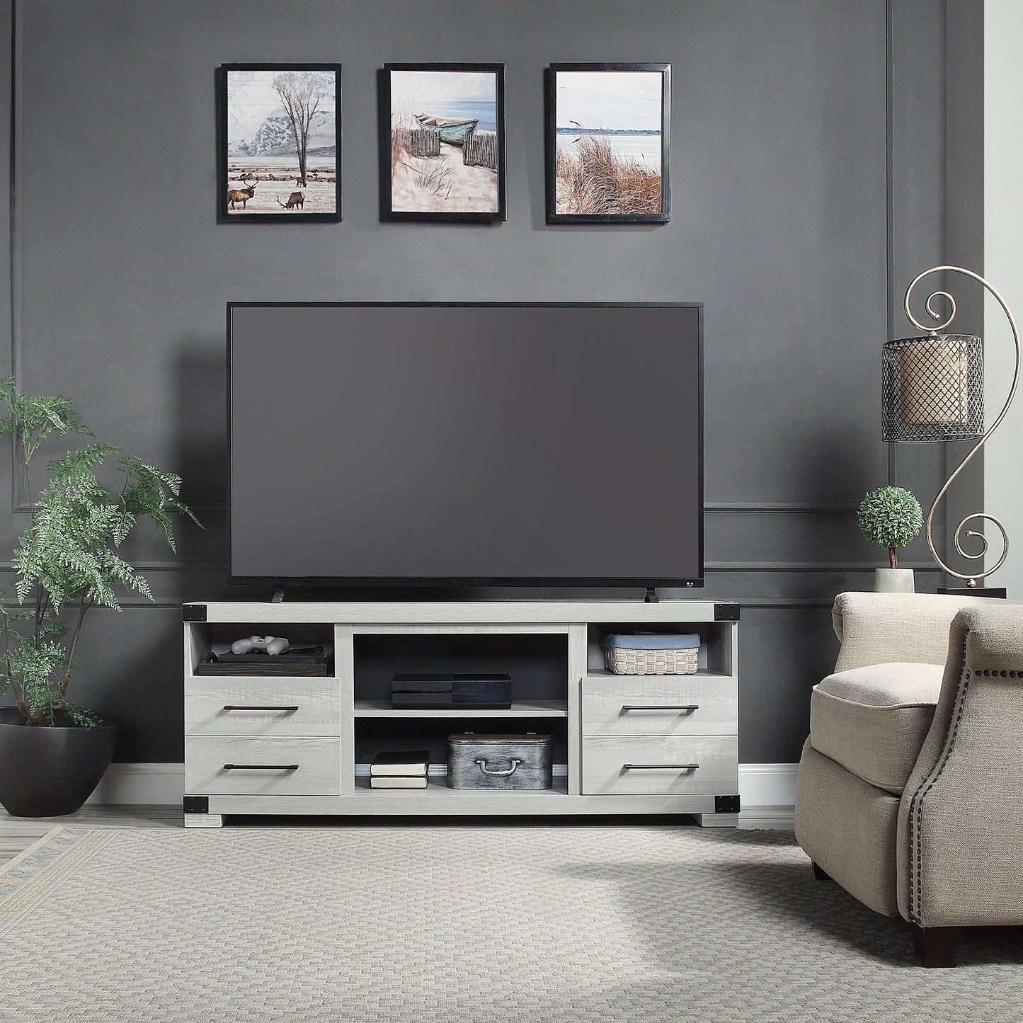 Manhattan Richmond - TV Stand