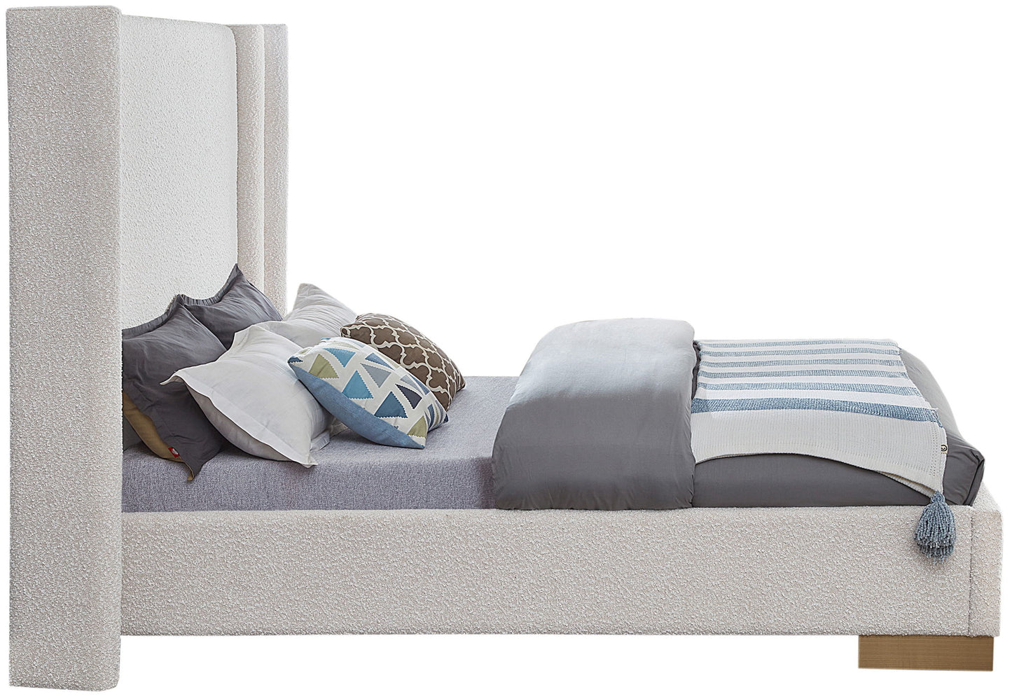Halton - Bed