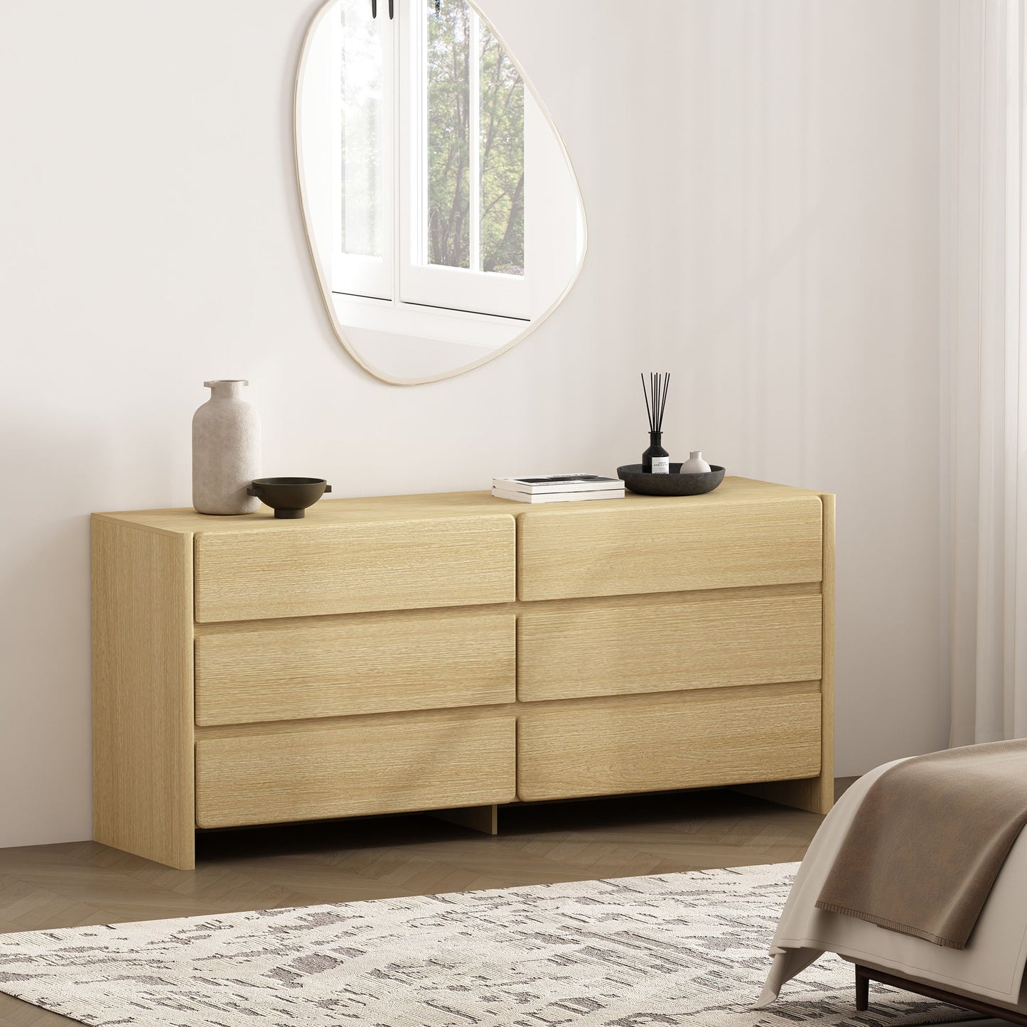 Manhattan Linda - Dresser
