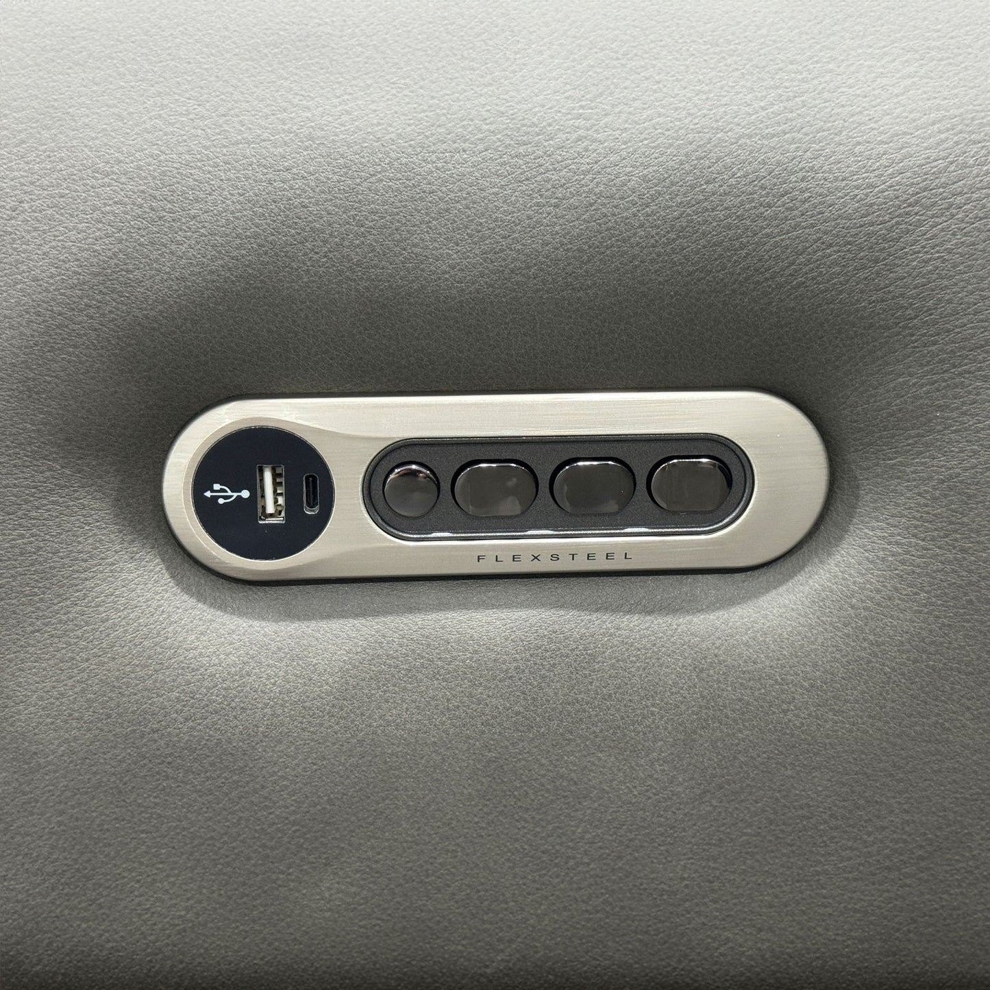 Maxwell - Power Reclining Loveseat