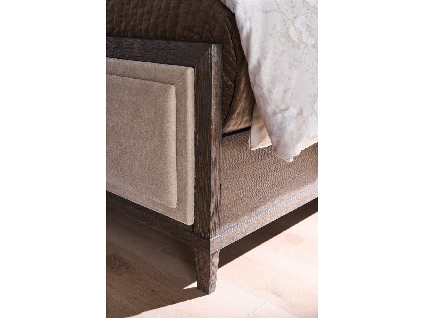Montclair - Bed