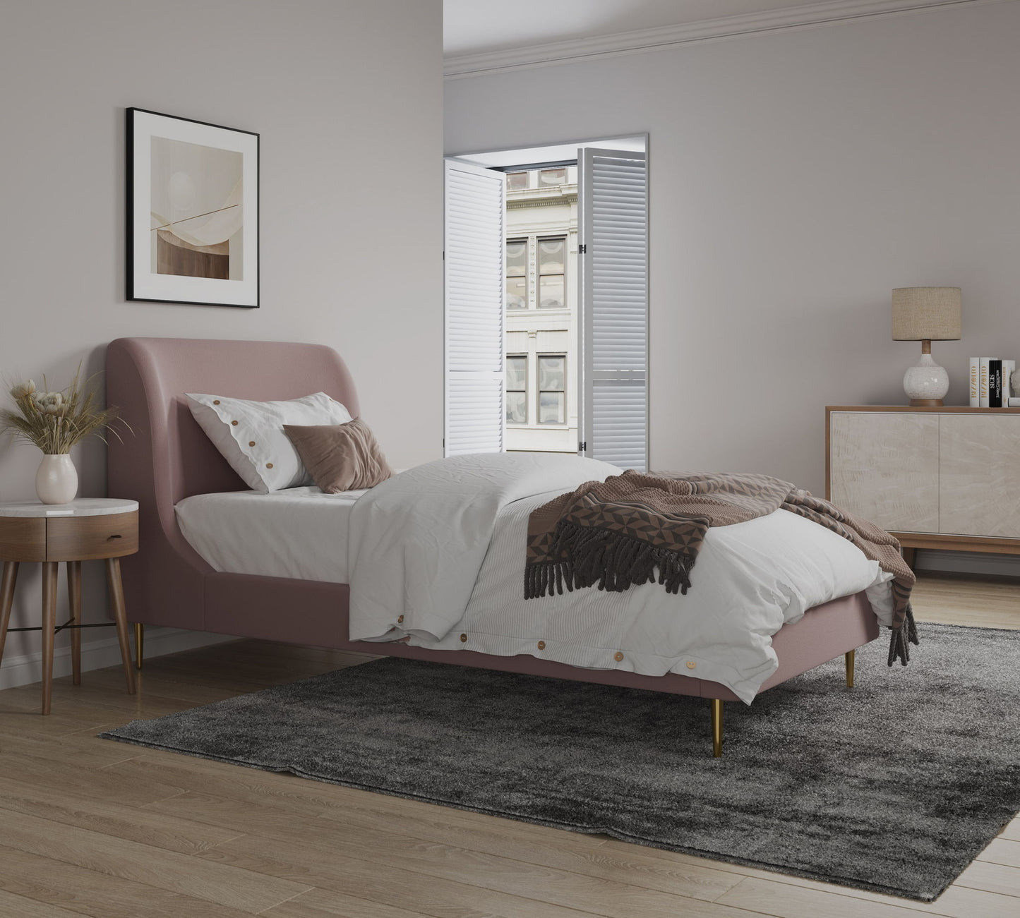 Manhattan Heather - Bed With Gold Legs