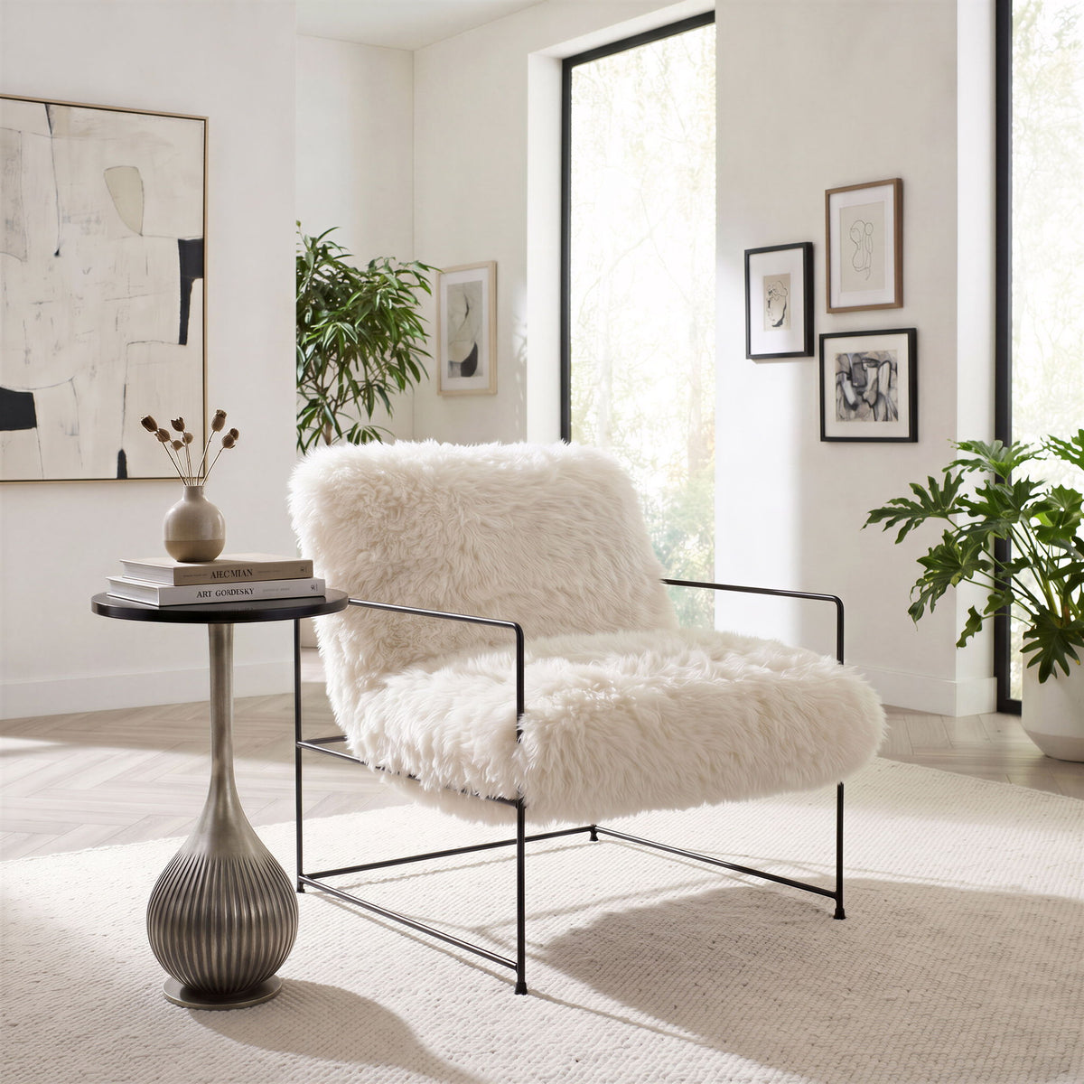 Ionis - Accent Table - Black