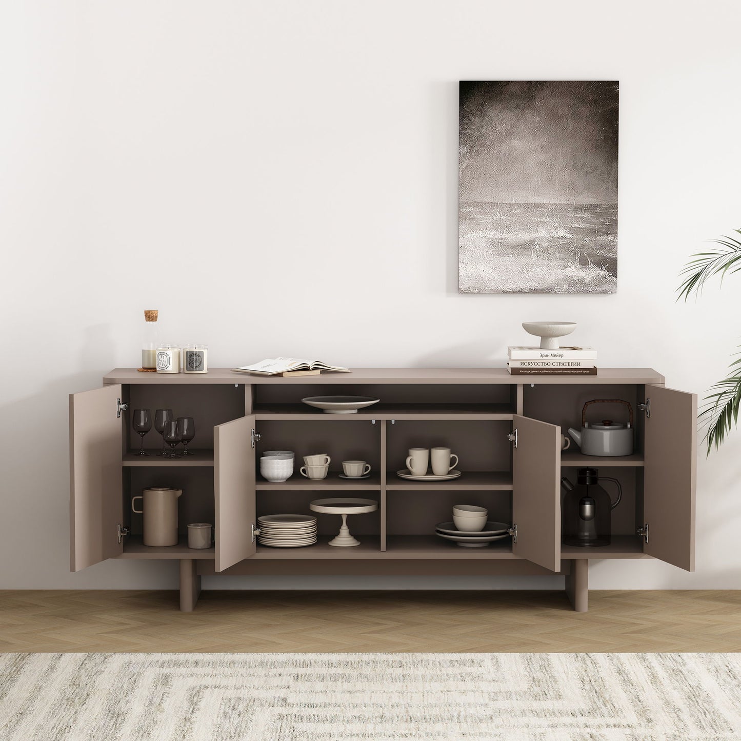 Manhattan Ella - Sideboard