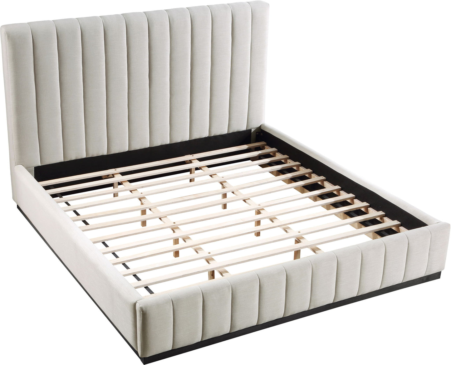 Lucia - Bed