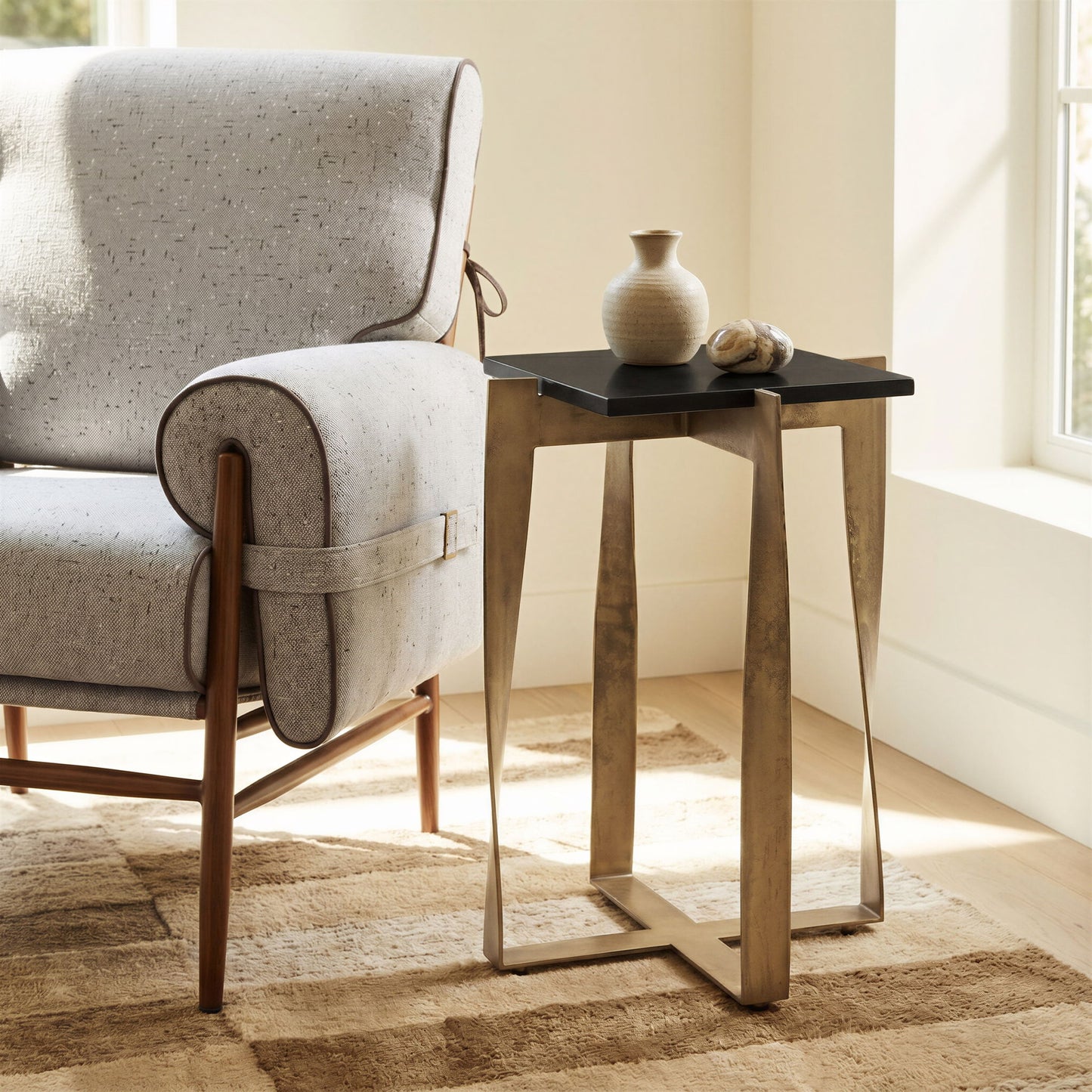 Noara - Accent Table - Black / Brass