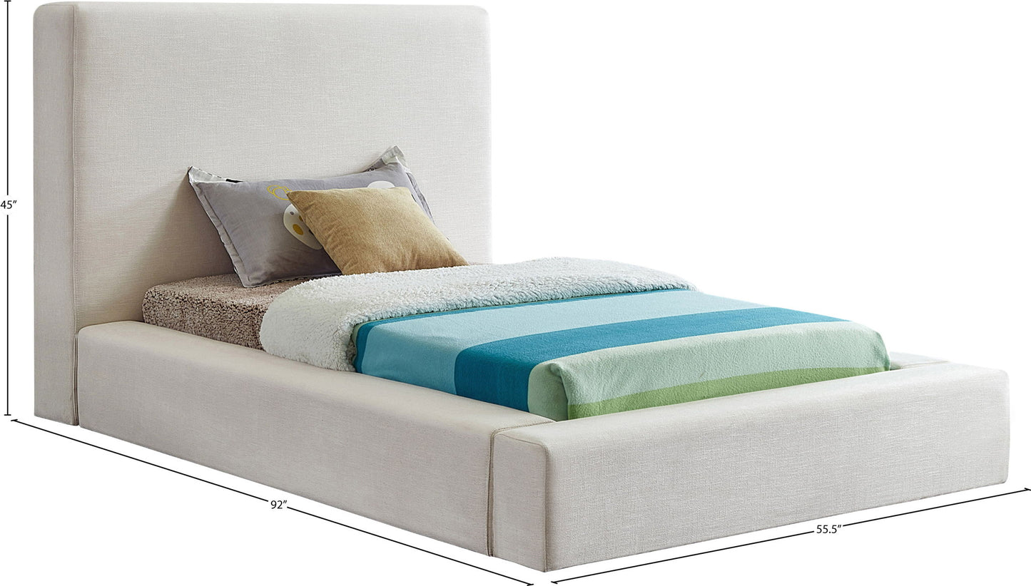 Devin - Bed