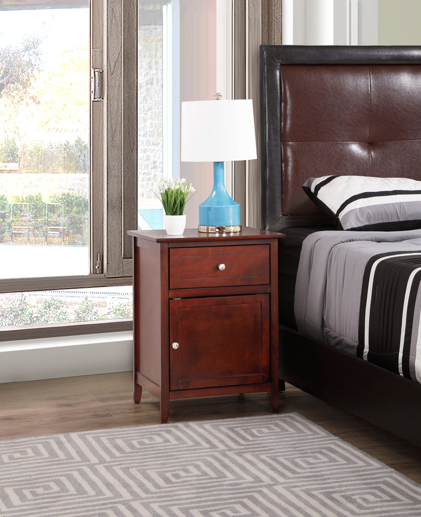 Glory Furniture - Izzy - Drawer And Door Nightstand
