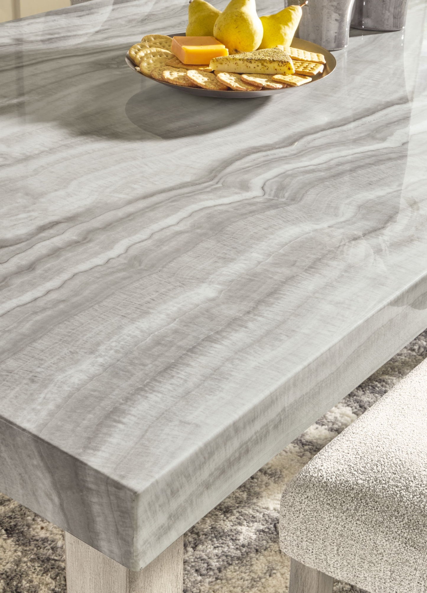 Larawyn - Dining Room Table