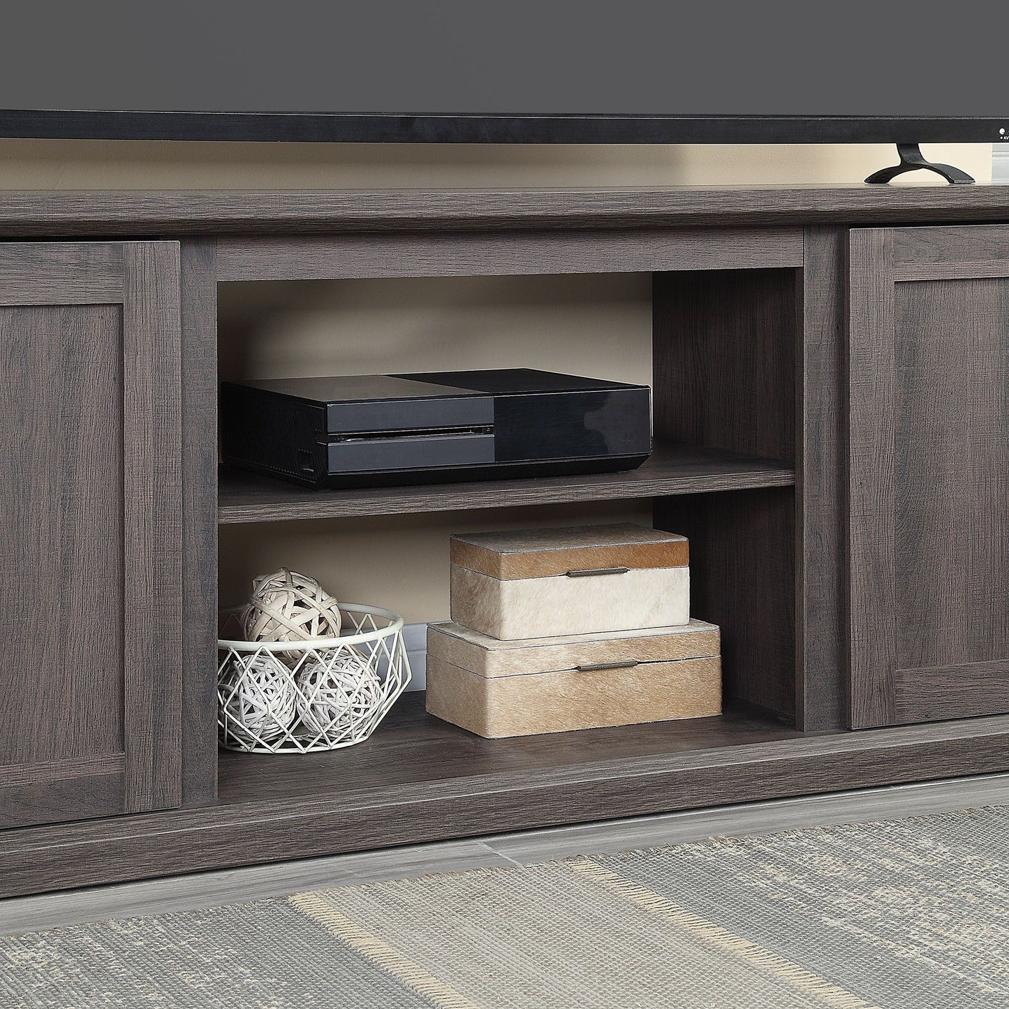 Manhattan Franklin - TV Stand
