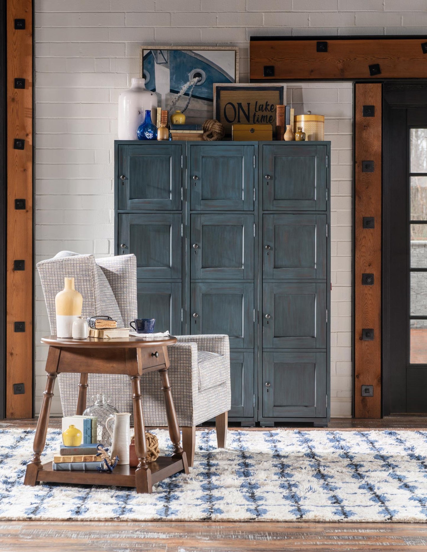 Lake House - Locker