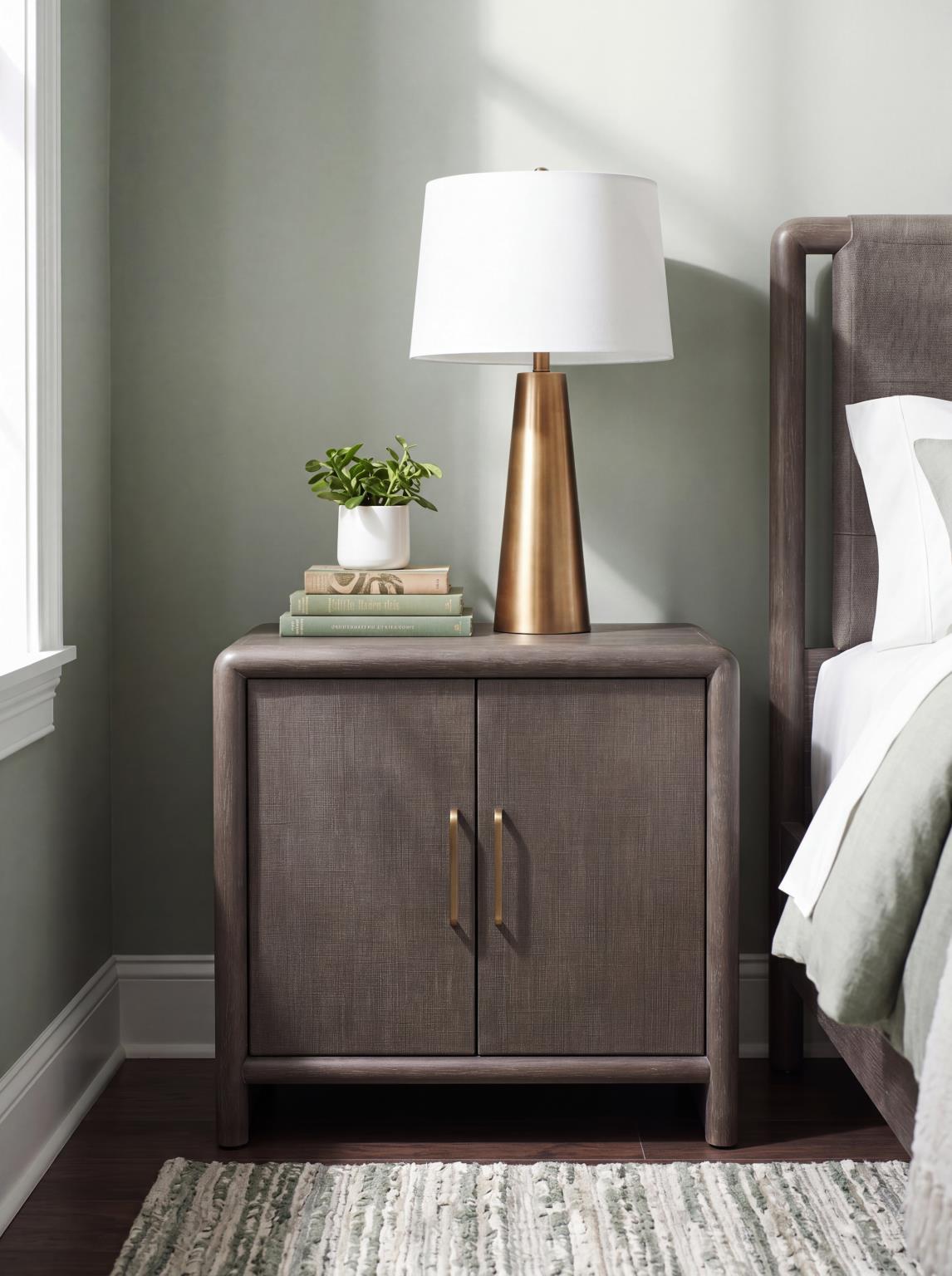 Maren - Door Chest