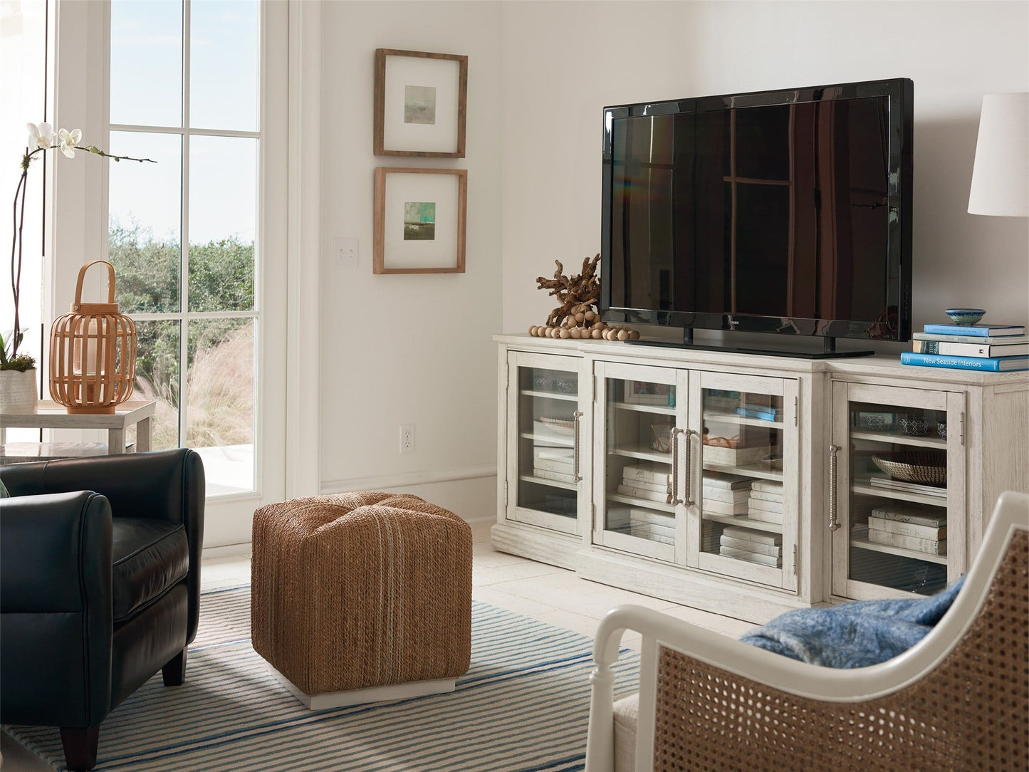 Escape - 84" Entertainment Console - Pearl Silver