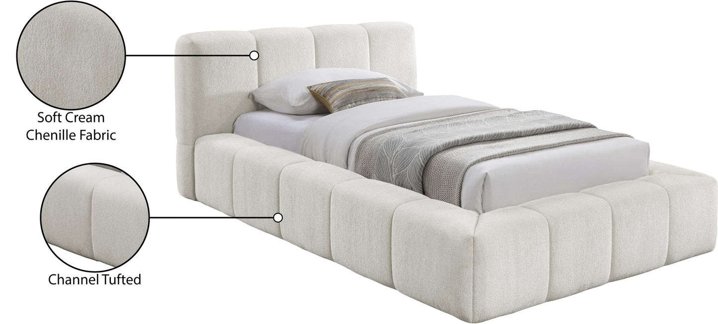Carlin - Bed