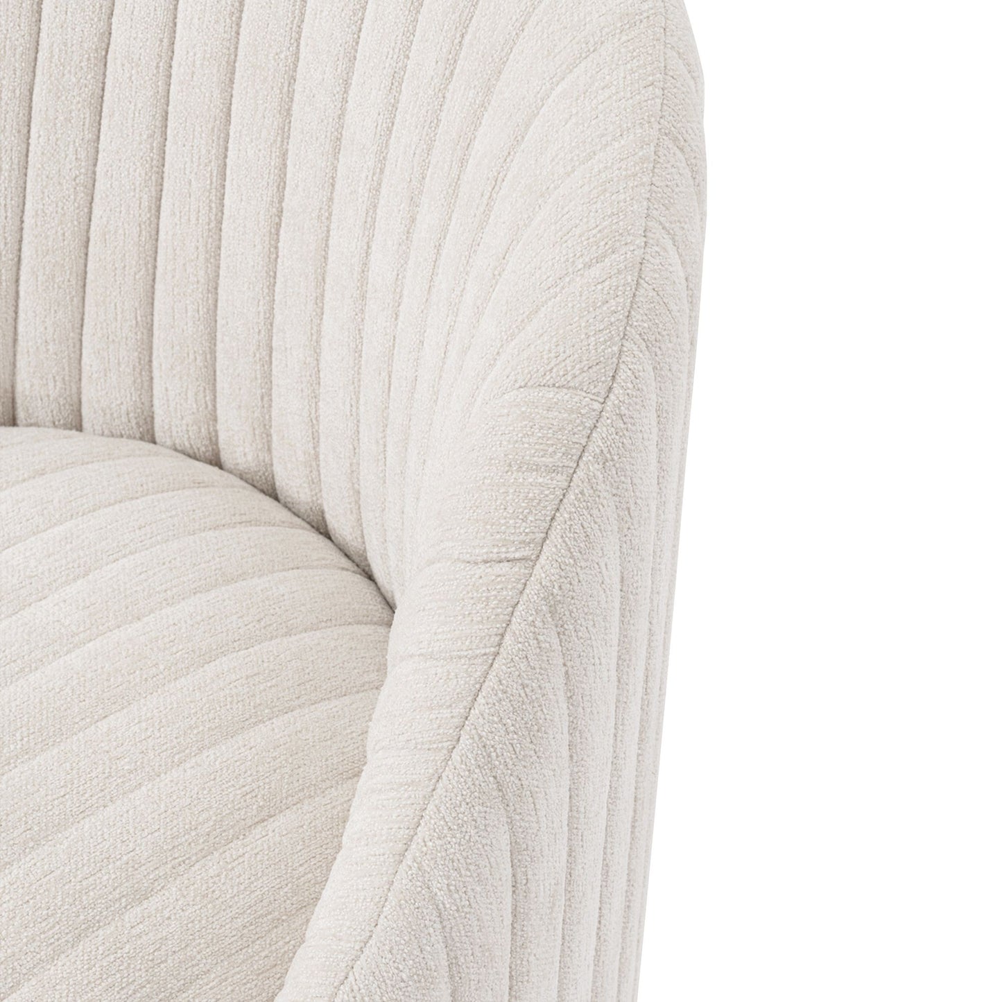 Manhattan Leela - Swivel Lounge Chair