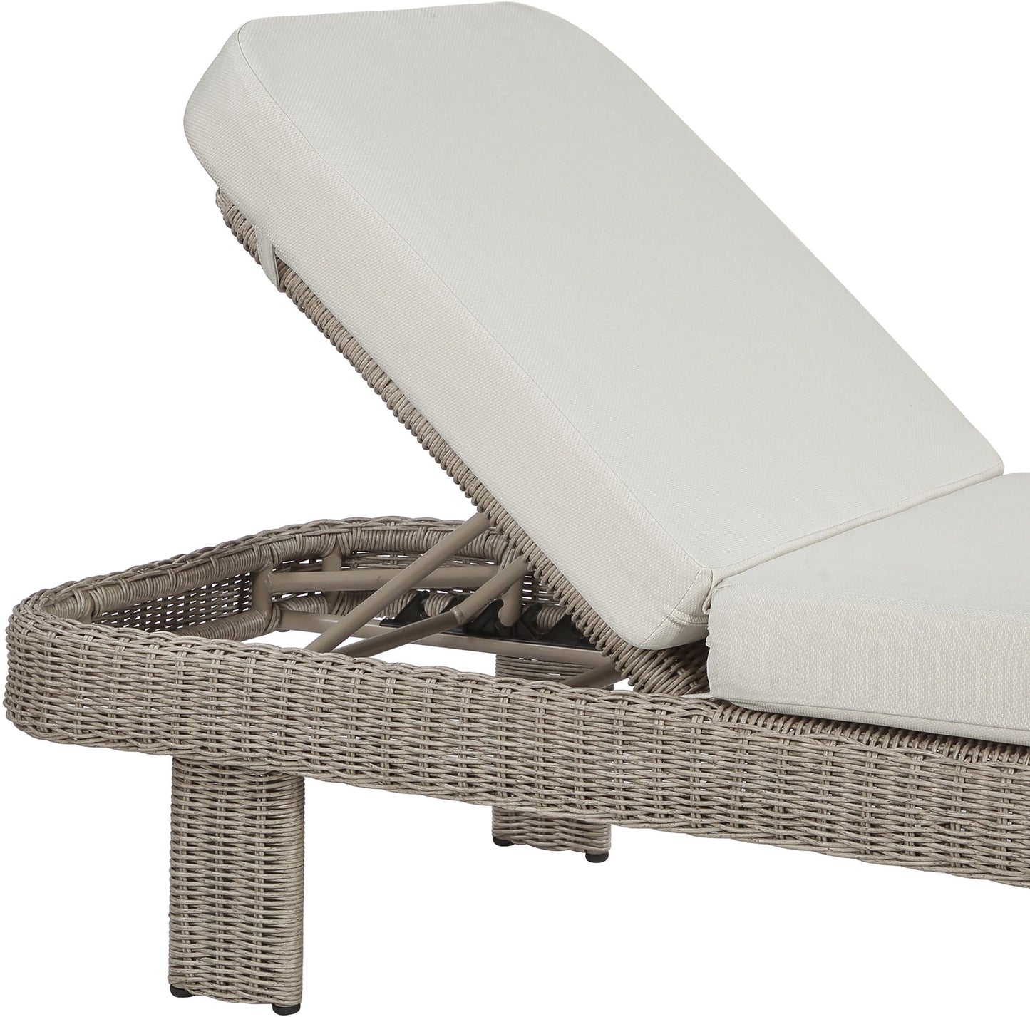 Sandbay - Olefin Water Resistant Fabric And Wicker Outdoor Patio Lounge Chair