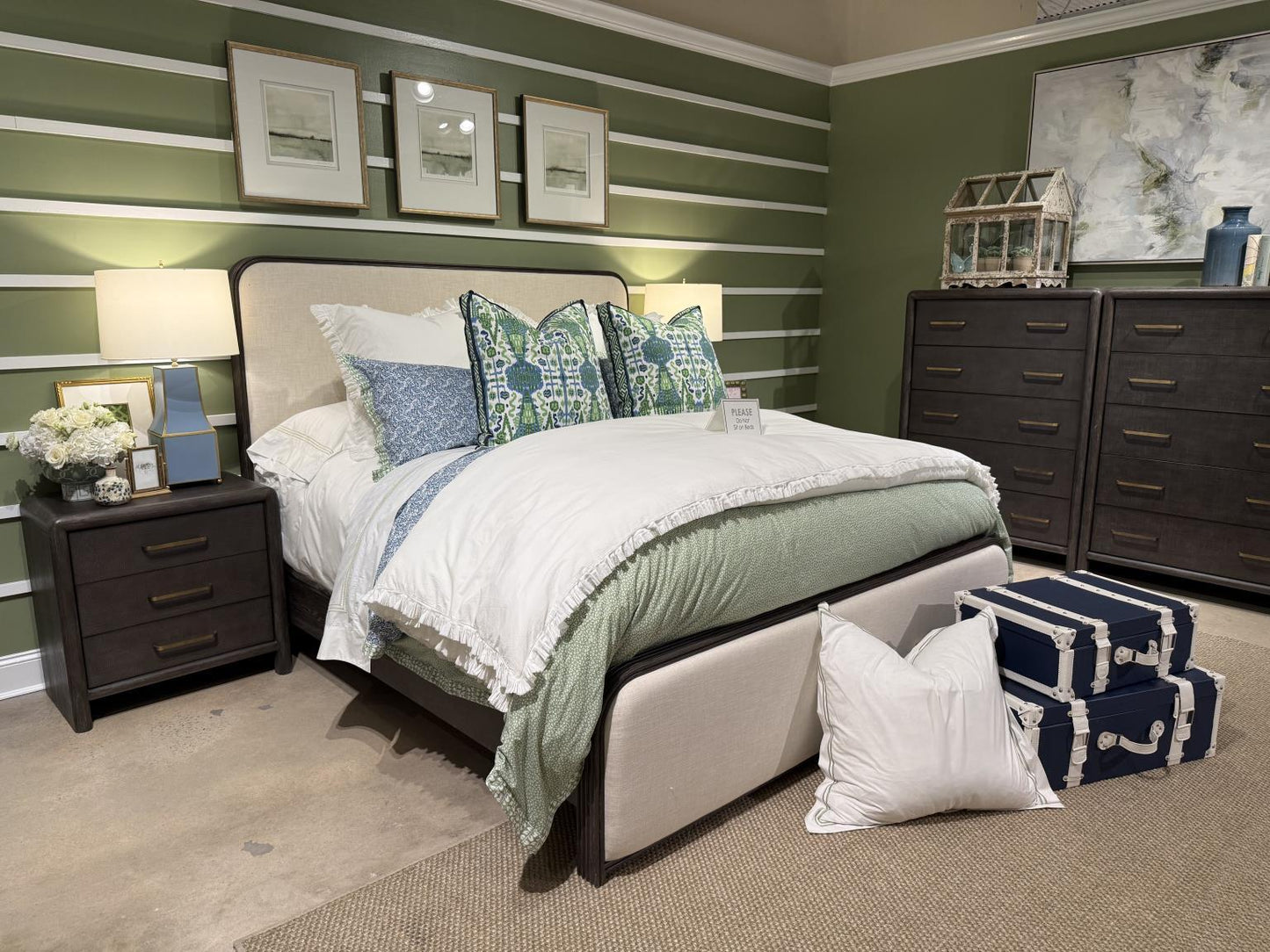 Maren - Complete Upholstered Bed