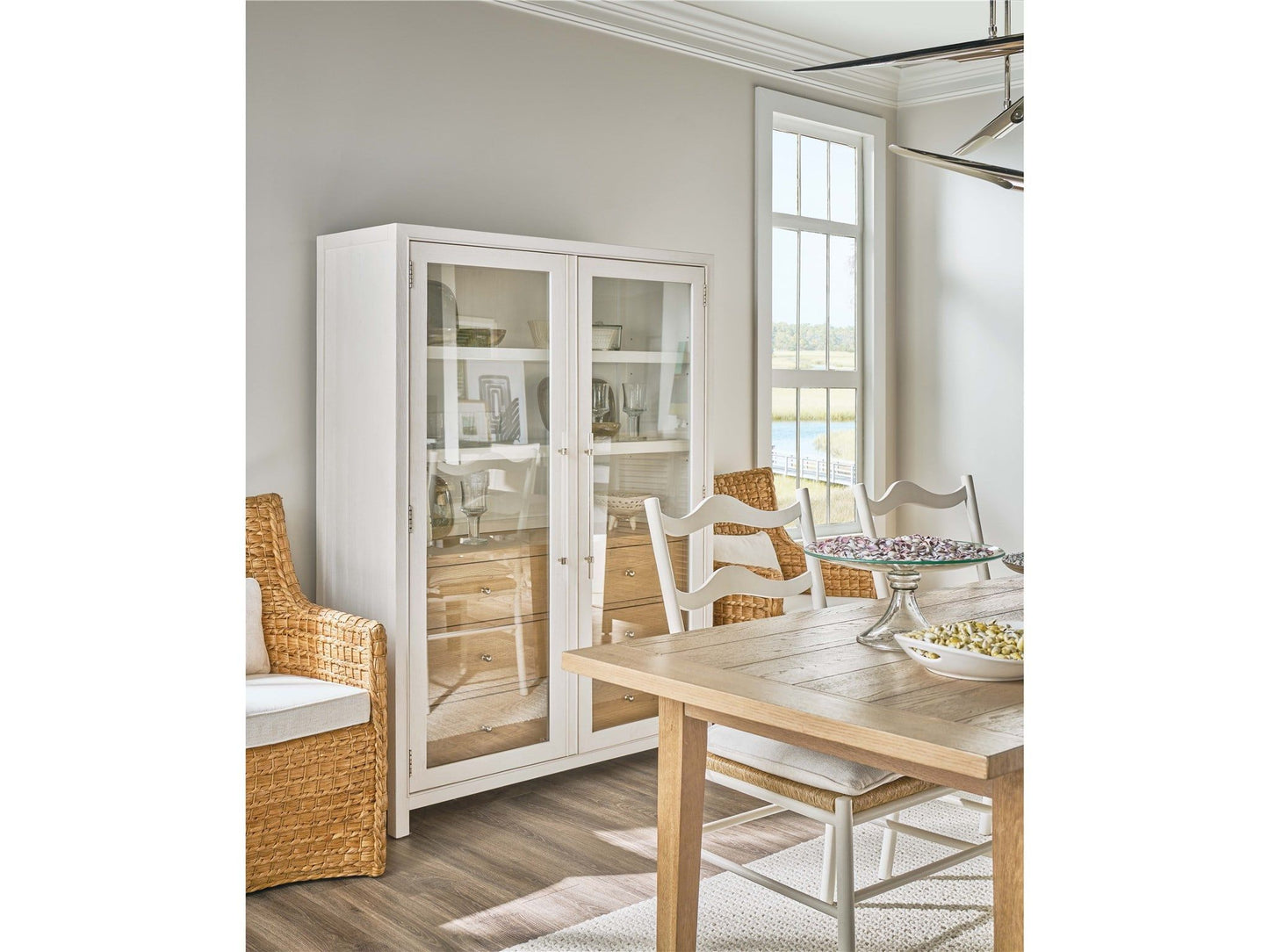 Weekender Coastal Living Home / Seaside - Display Cabinet - White