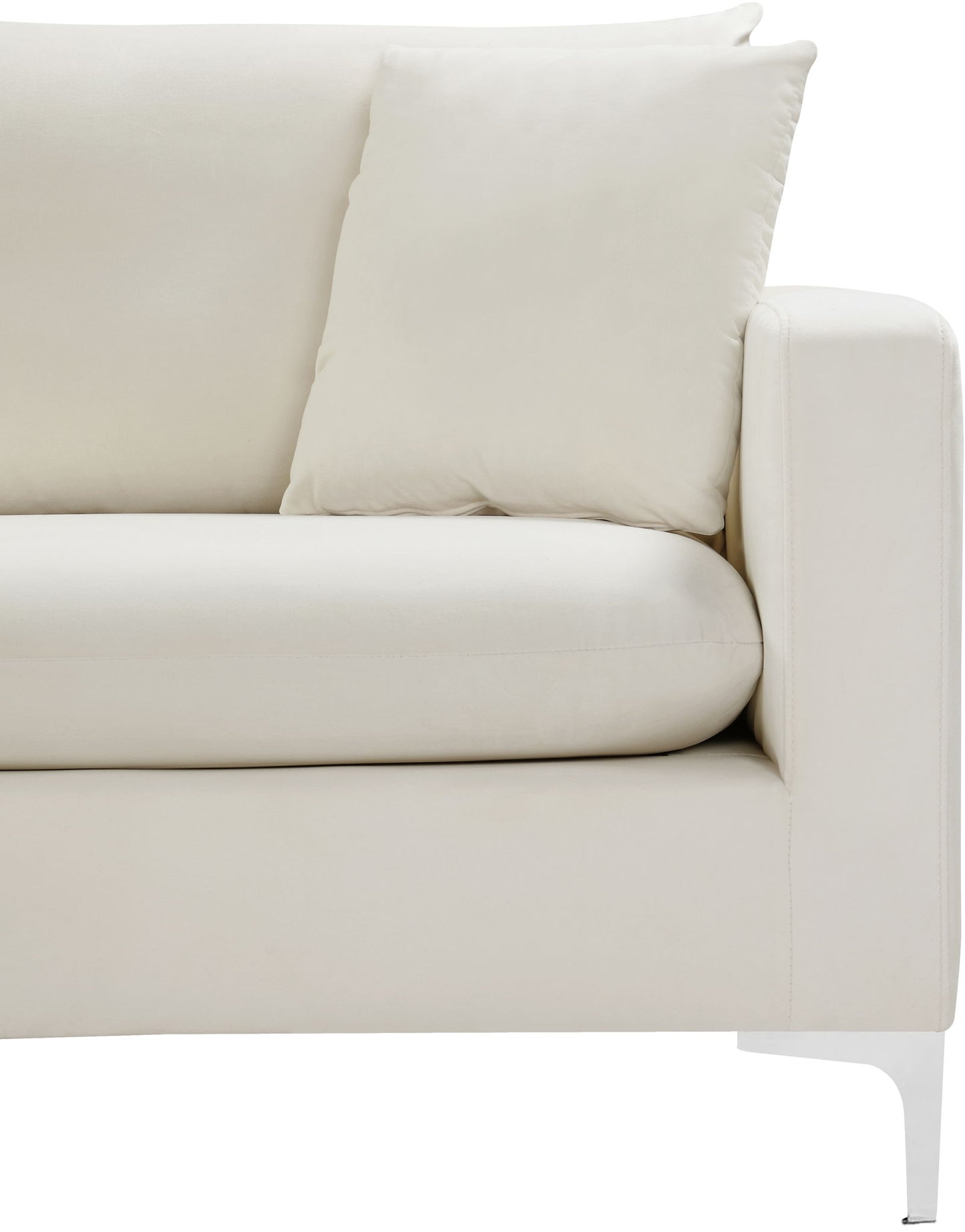 Naomi - Loveseat