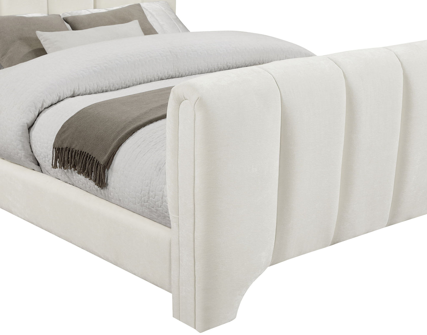 Camila - Bed
