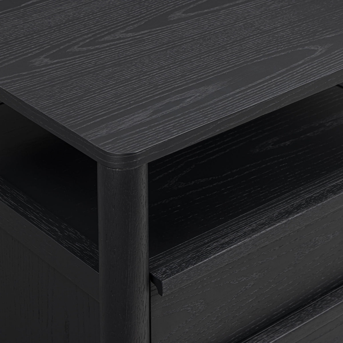 Tyra - Nightstand